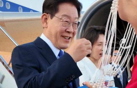 ‘아롤’이 뭐길래…몽골 도착한 李 “정말 맛있다” 감탄