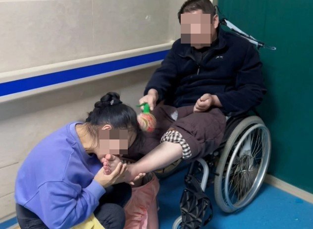 발가락 깨물며 5년간 신경 자극…식물인간 남편 깨어났다