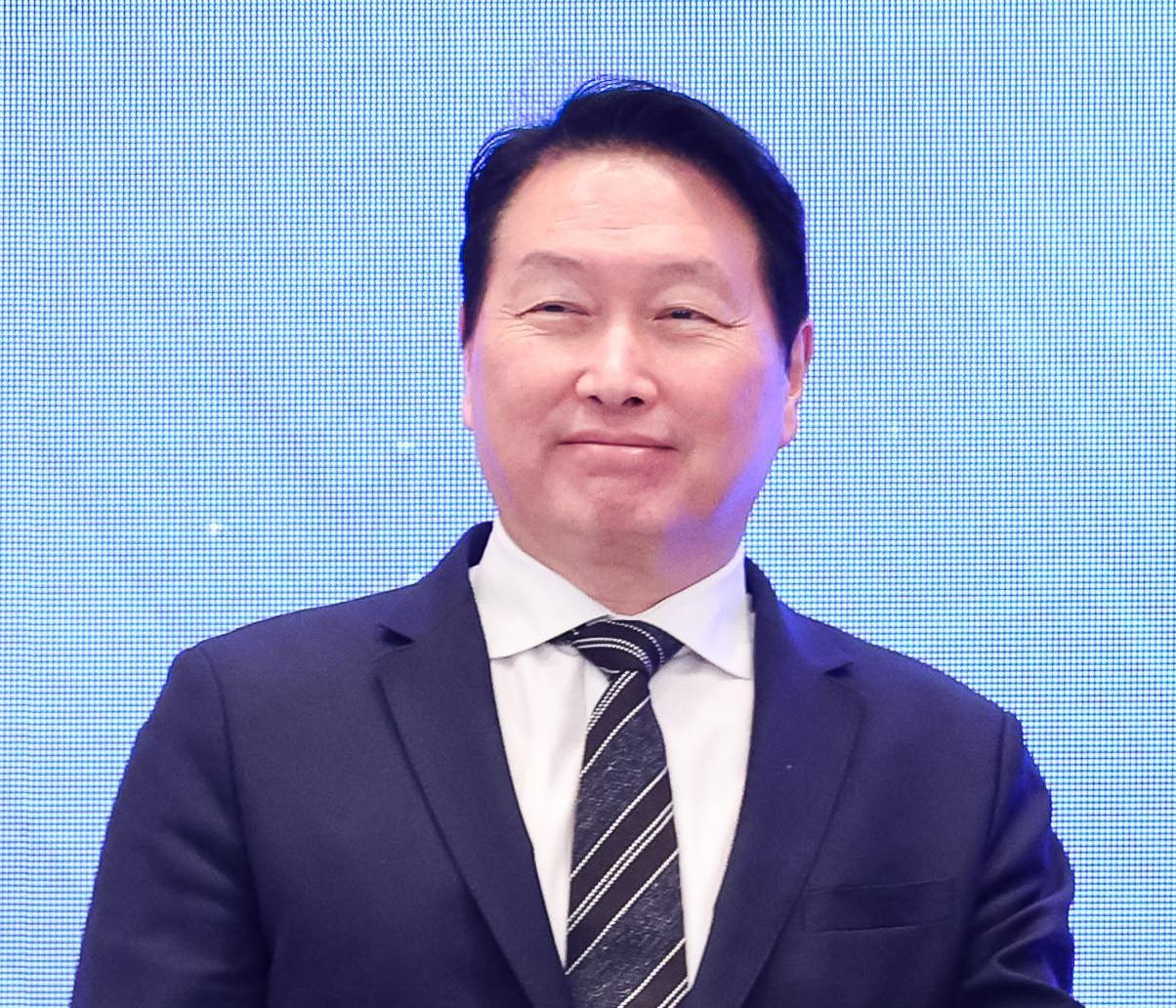 최태원, SK하이닉스 상장 맞춰 美 방문