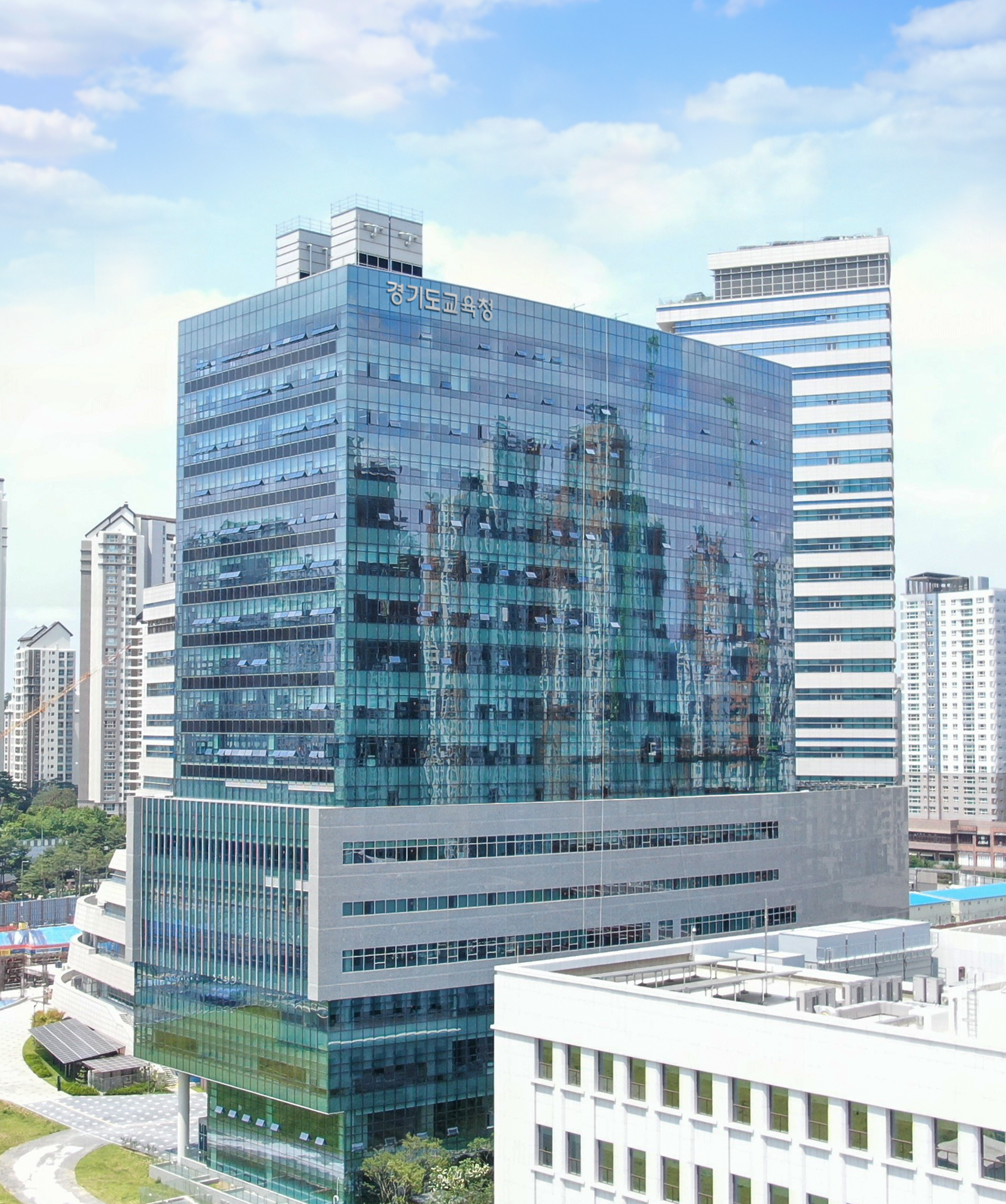 경기도교육청 광교 청사 전경.