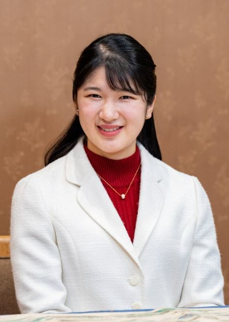 “女총리는 돼도 여왕은 안돼” 日, ‘남성 왕족 양자입적’ 법안 통과수순