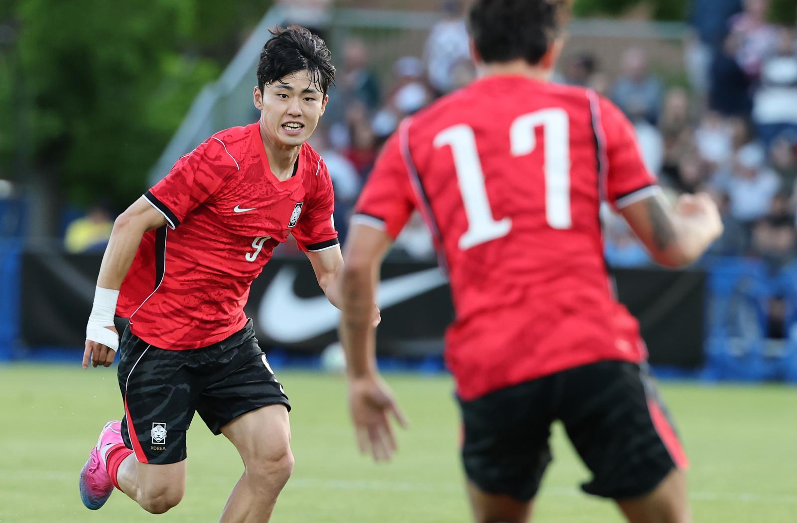 대한민국 축구대표팀 이기혁이 30일(현지시간) 미국 유타주 솔트레이크시티 브리검 영 대학교 BYU 사우스필드 경기장에서 2026 국제축구연맹(FIFA) 북중미 월드컵 앞두고 열린 대한민국과 트리니다드 토바고의 평가전에서 패스를 하고 있다. 2026.5.31 ⓒ 뉴스1 임세영 기자