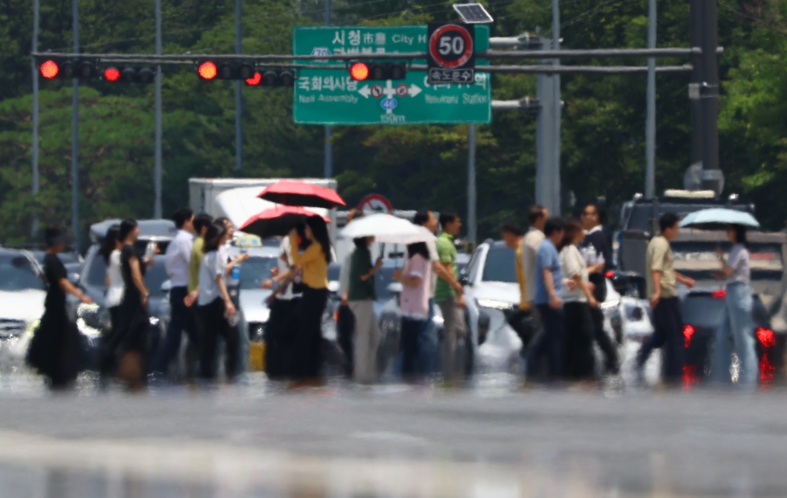 서울 동남·서남권 폭염경보 상향…“야외활동 자제”