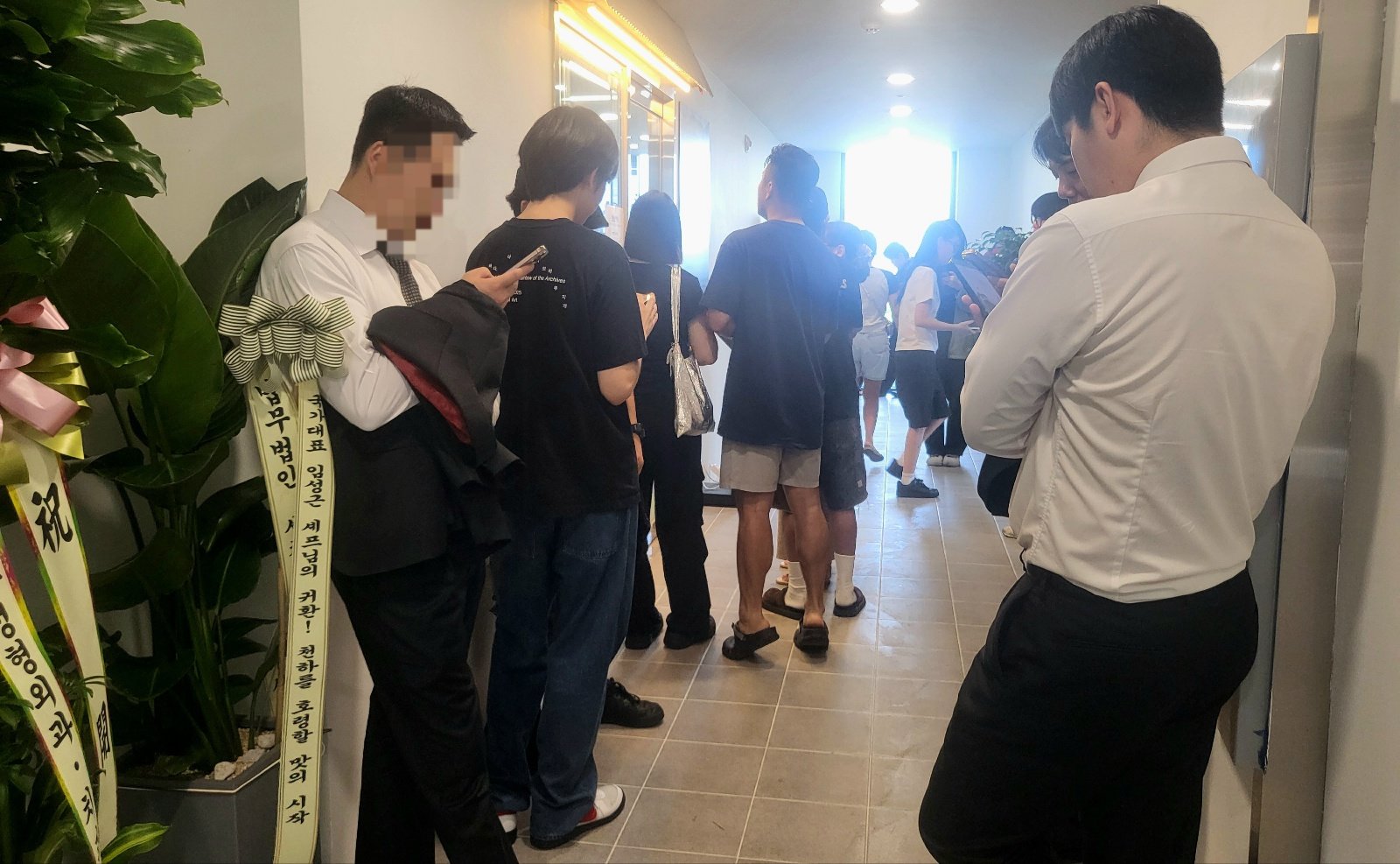 임성근 새 식당, 오픈런에 대기 220팀 ‘대박’