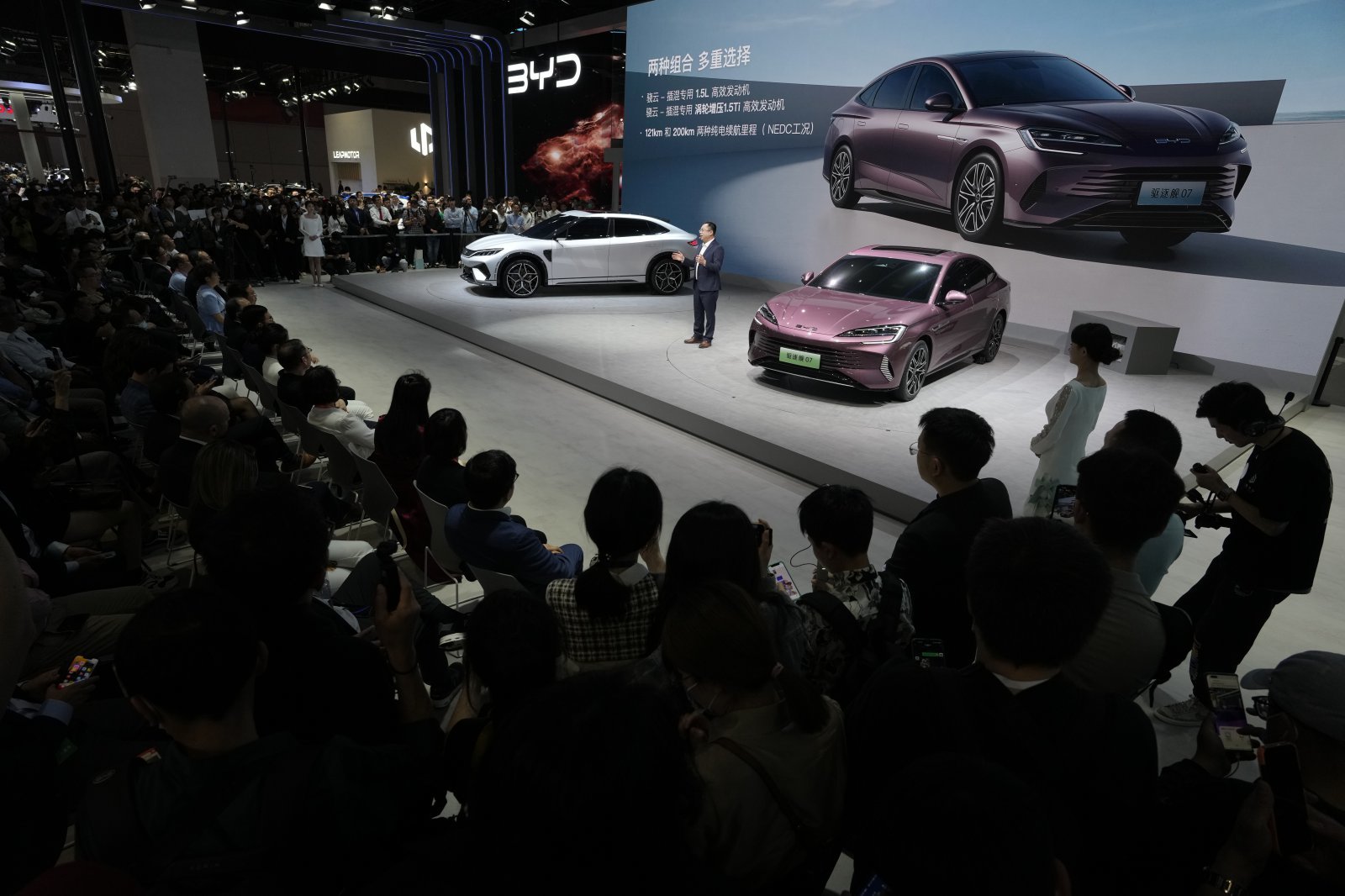 China's Electric Cars Average 1.8 Years Old, Replacing Them Like Mobile Phones