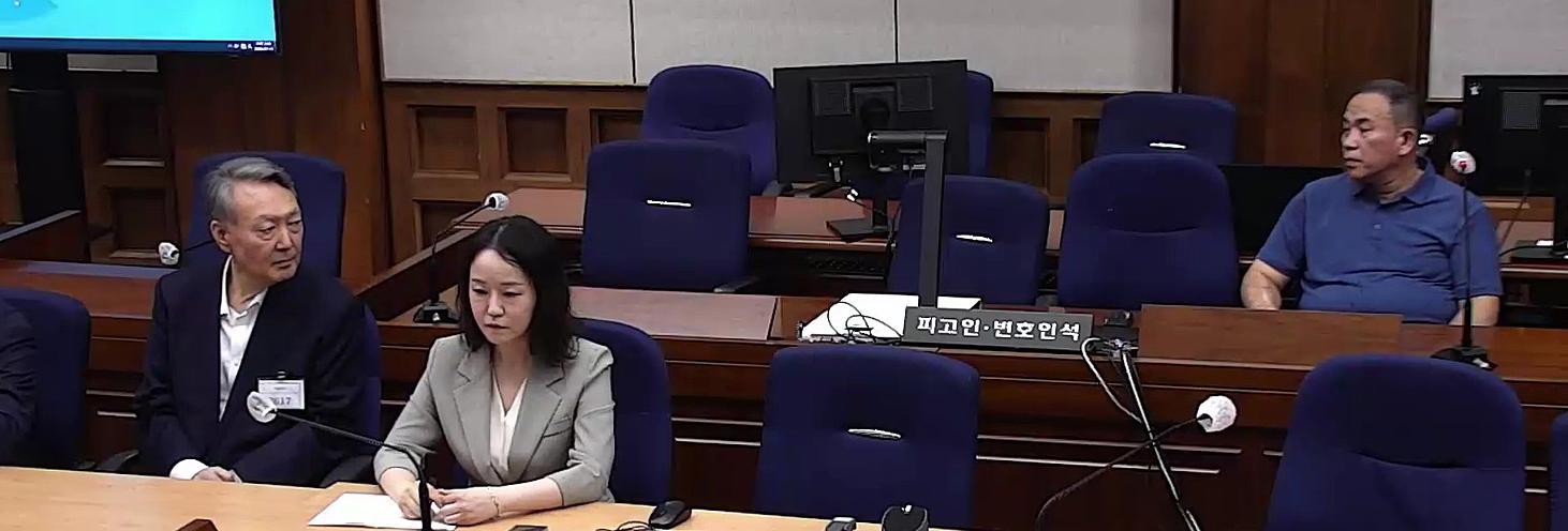 법원 “尹, 명태균에 14건 공짜 여론조사 받아” 1심 징역 2년