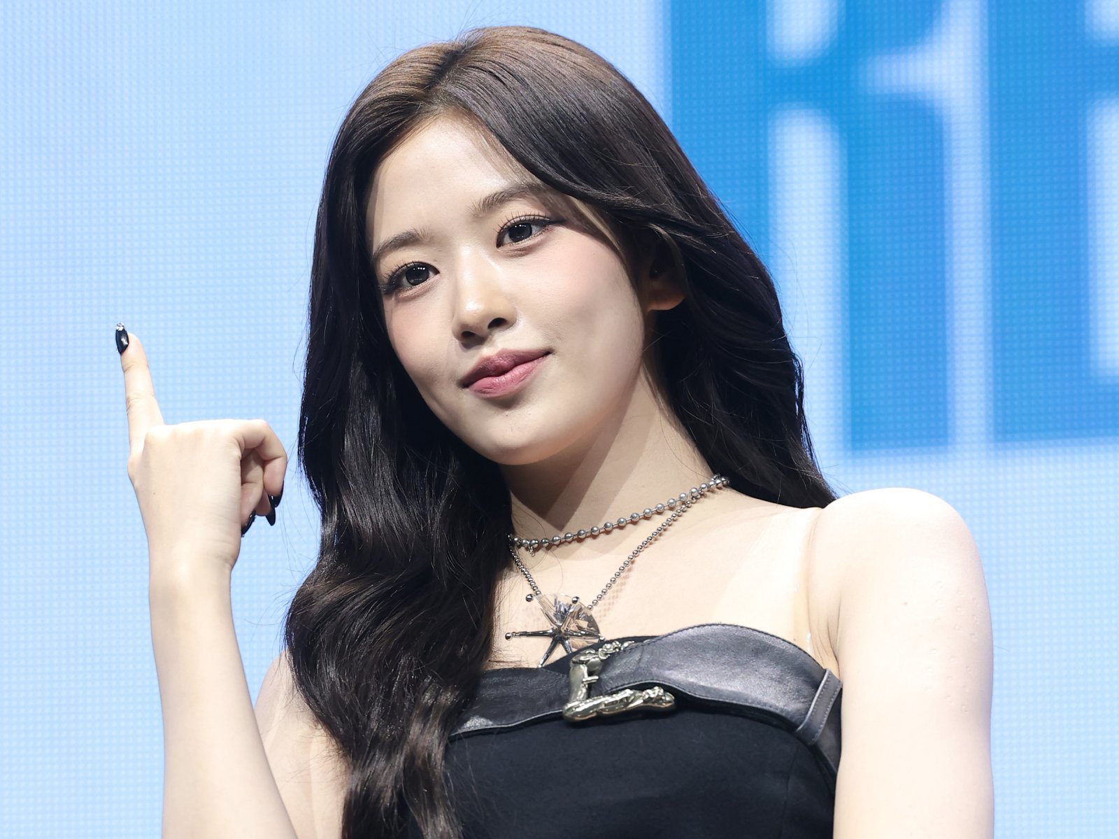 K-pop star An Yu-jin wins coveted Seoul apartment via lottery