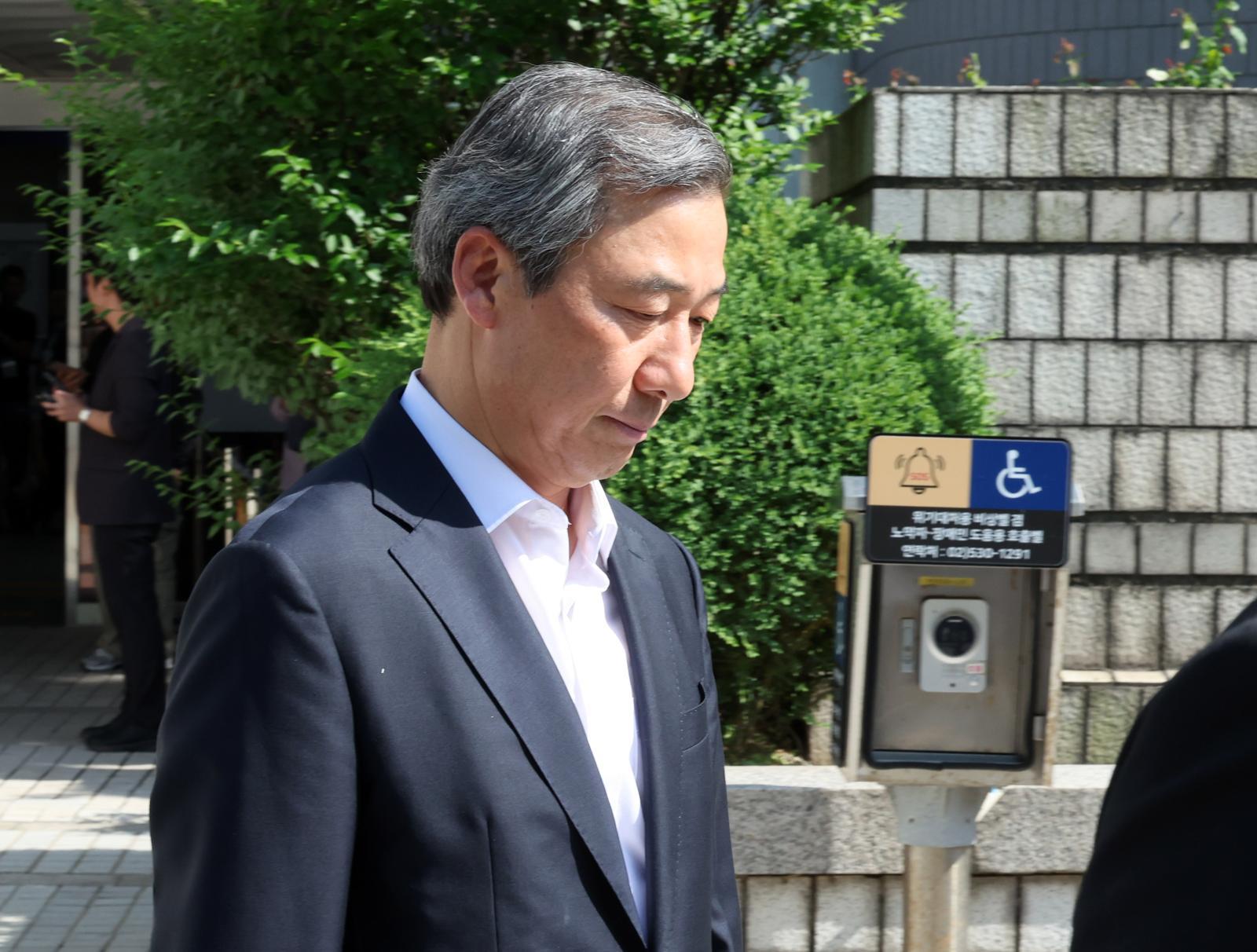 ‘尹관저 PC 반출·초기화 의혹’ 윤재순·강의구 檢송치