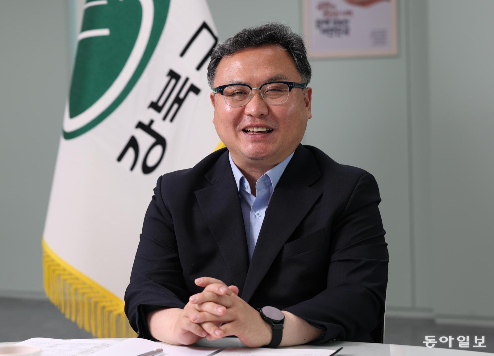 “강북패션지원센터 조성해 봉제산업 지원”
