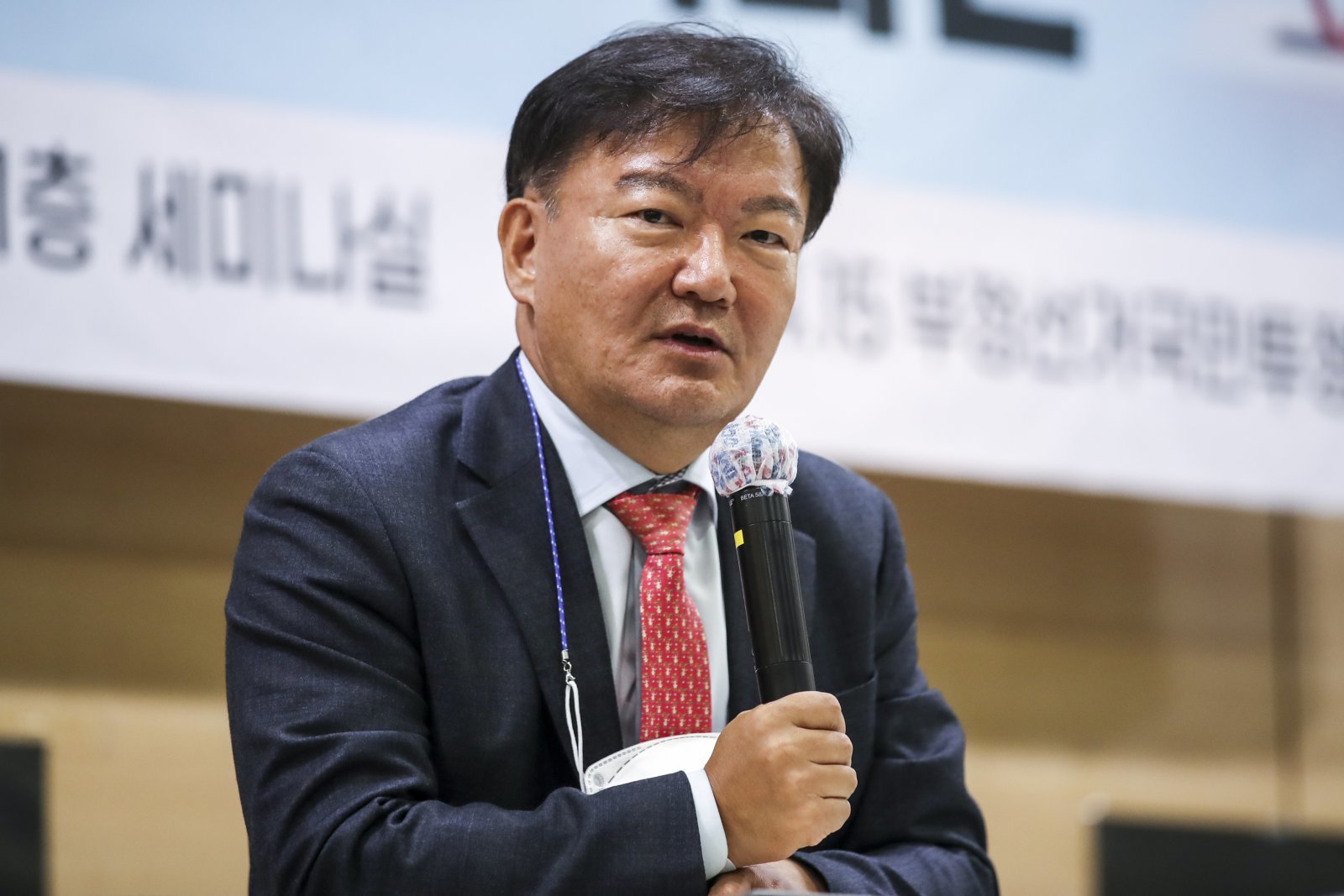 민경욱 전 의원, 부정선거 강연 도중 쓰러져