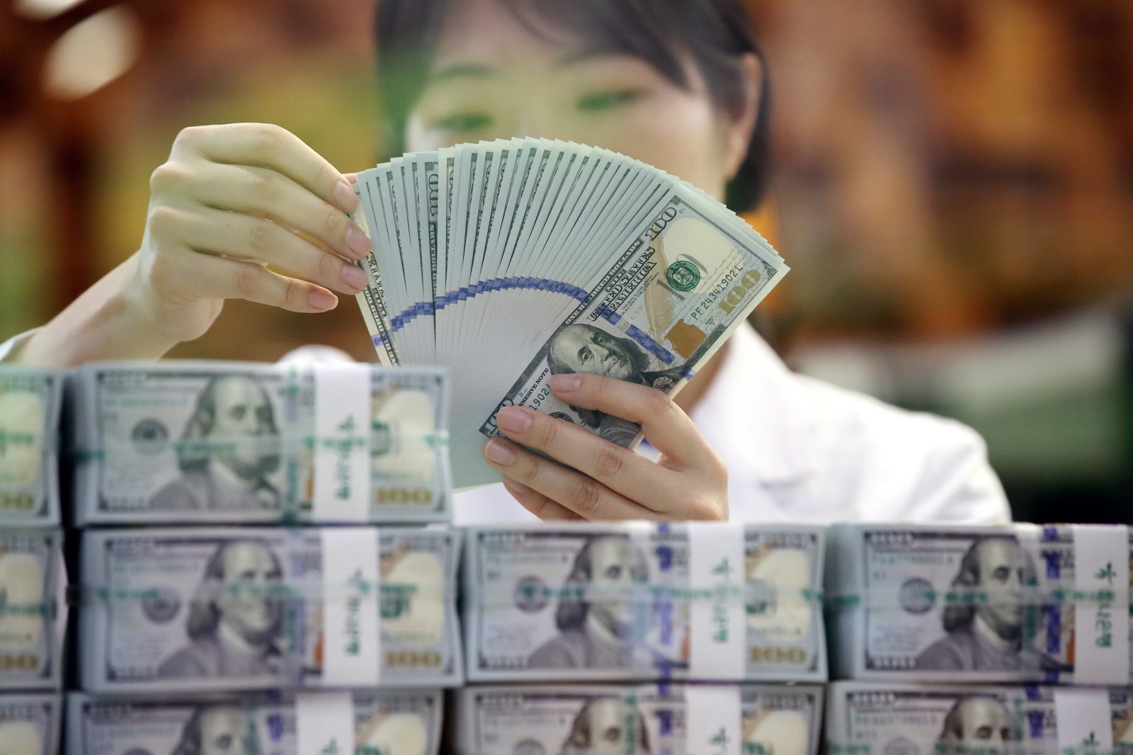 한미 장기금리차 3년여 만에 최저…한은 금리 경로 변화 주목