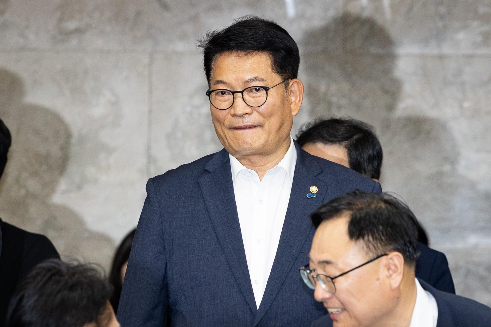 송영길 “정청래, 李대통령 아래로 깔보는 느낌”
