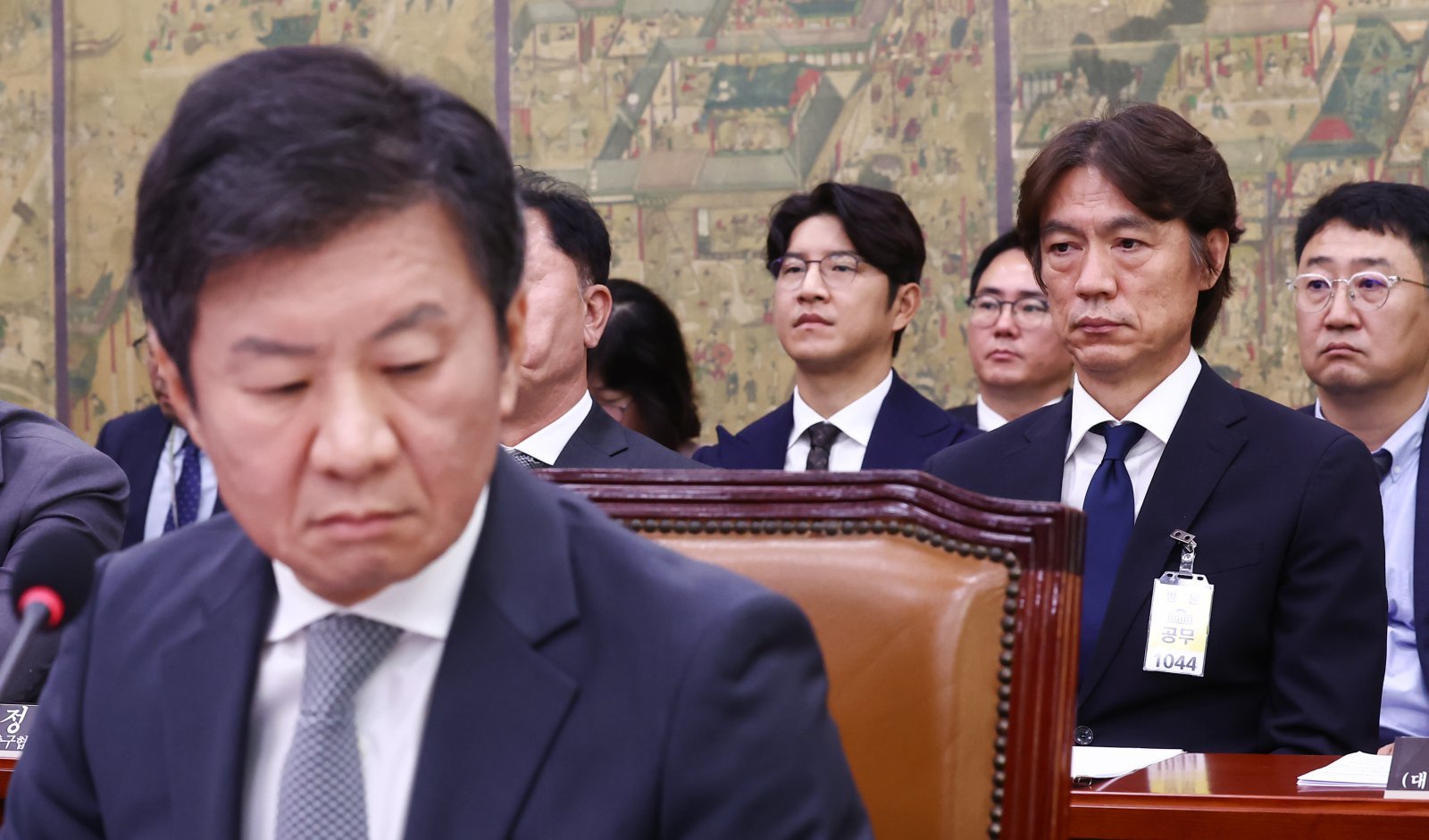 왼쪽부터 정몽규 대한축구협회장, 박주호 전 전력강회위원, 홍명보 남자 축구대표팀 감독. 2024.9.24 ⓒ 뉴스1
