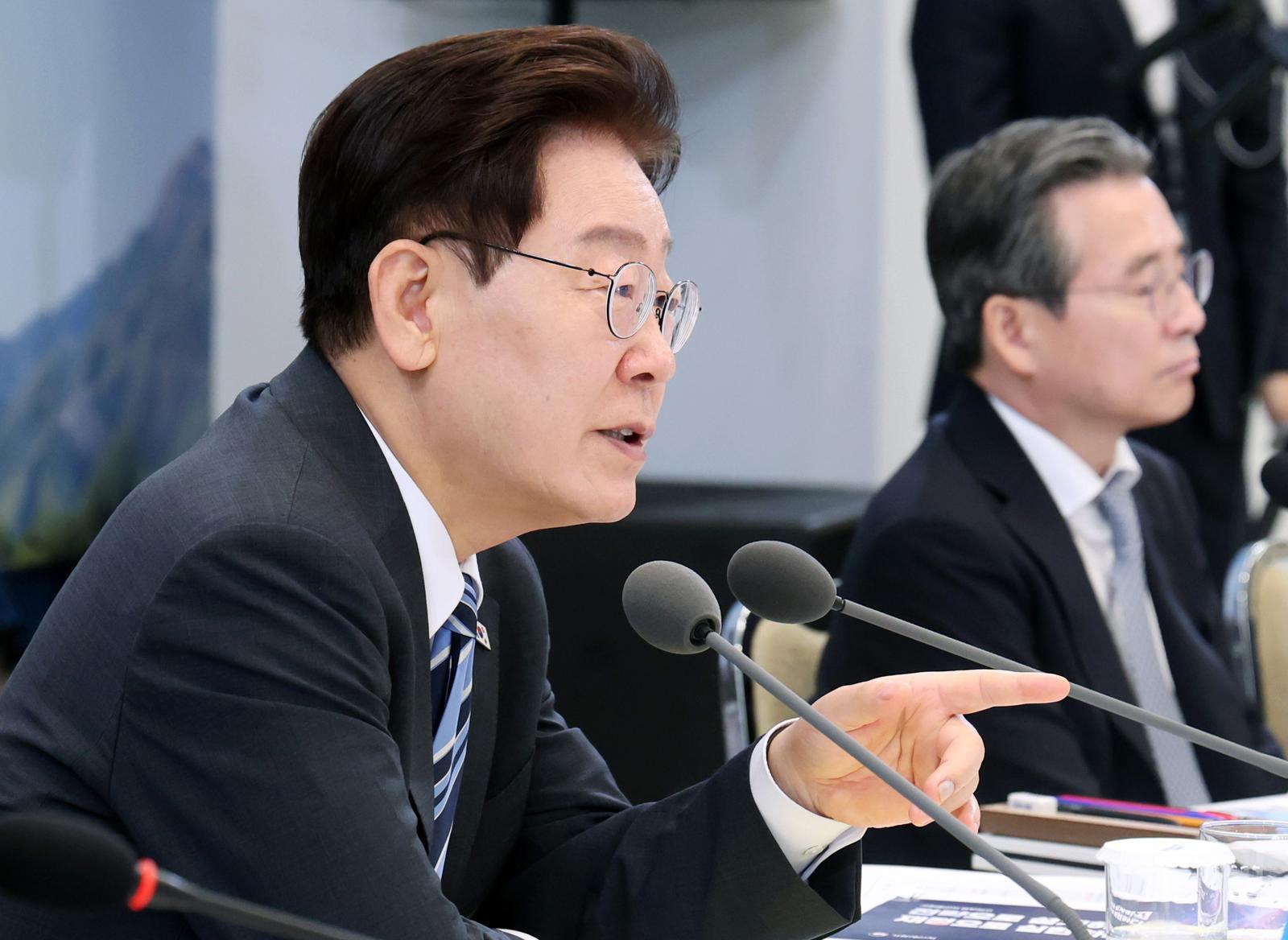 李 “개혁-혁신 모두 잘돼야…남은 기간 더 중요”
