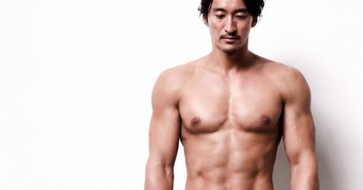 58세 신현준, 나이 무색한 근육질 몸매 “말보다 행동”