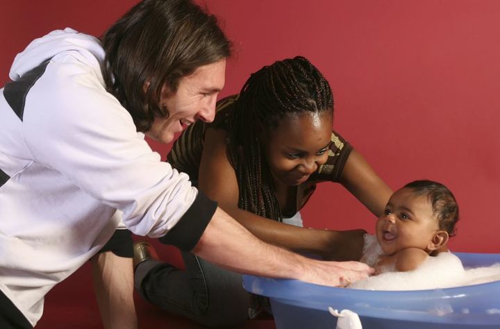 19년 전 메시가 목욕시킨 아기…월드컵 결승서 메시 만날까