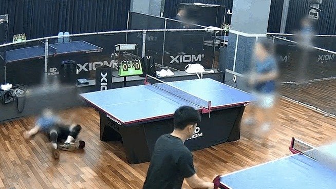 탁구 치다 심장 멈춘 70대…옆 코트 비번 경찰이 살렸다