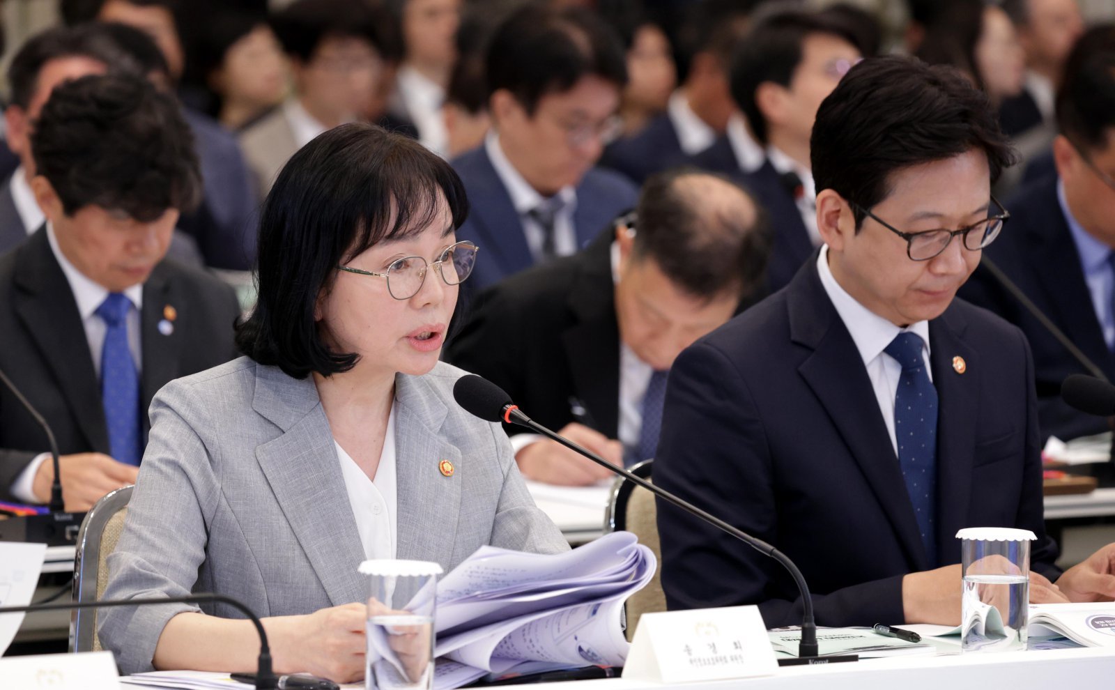 송경희 개인정보보호위원회 위원장이 16일 청와대 영빈관에서 열린 과학기술정보통신부, 방송미디어통신위원회, 개인정보보호위원회 2차 업무보고에서 보고하고 있다. 2026.7.16 청와대통신사진기자단