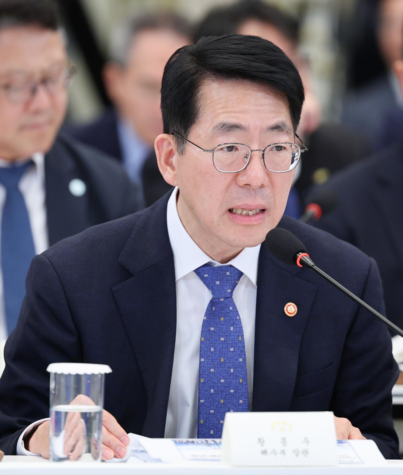 8월 말부터 북극항로 시범운항, 부산서 네덜란드 잇는다