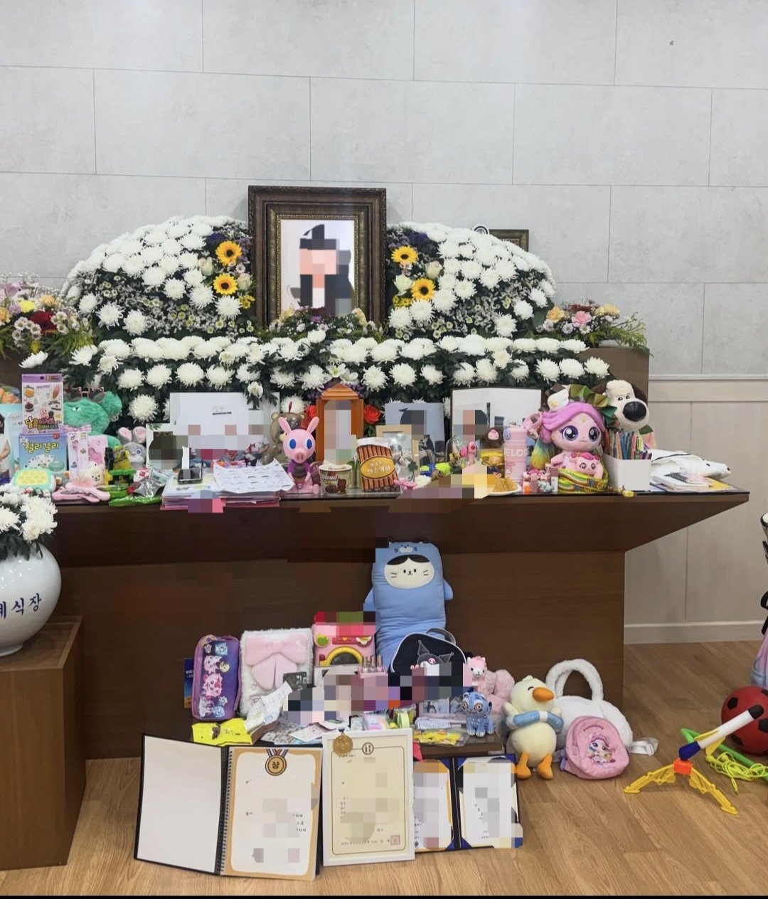 “이따 만나자더니”…워터파크서 숨진 7세 여아 母 글에 추모 물결