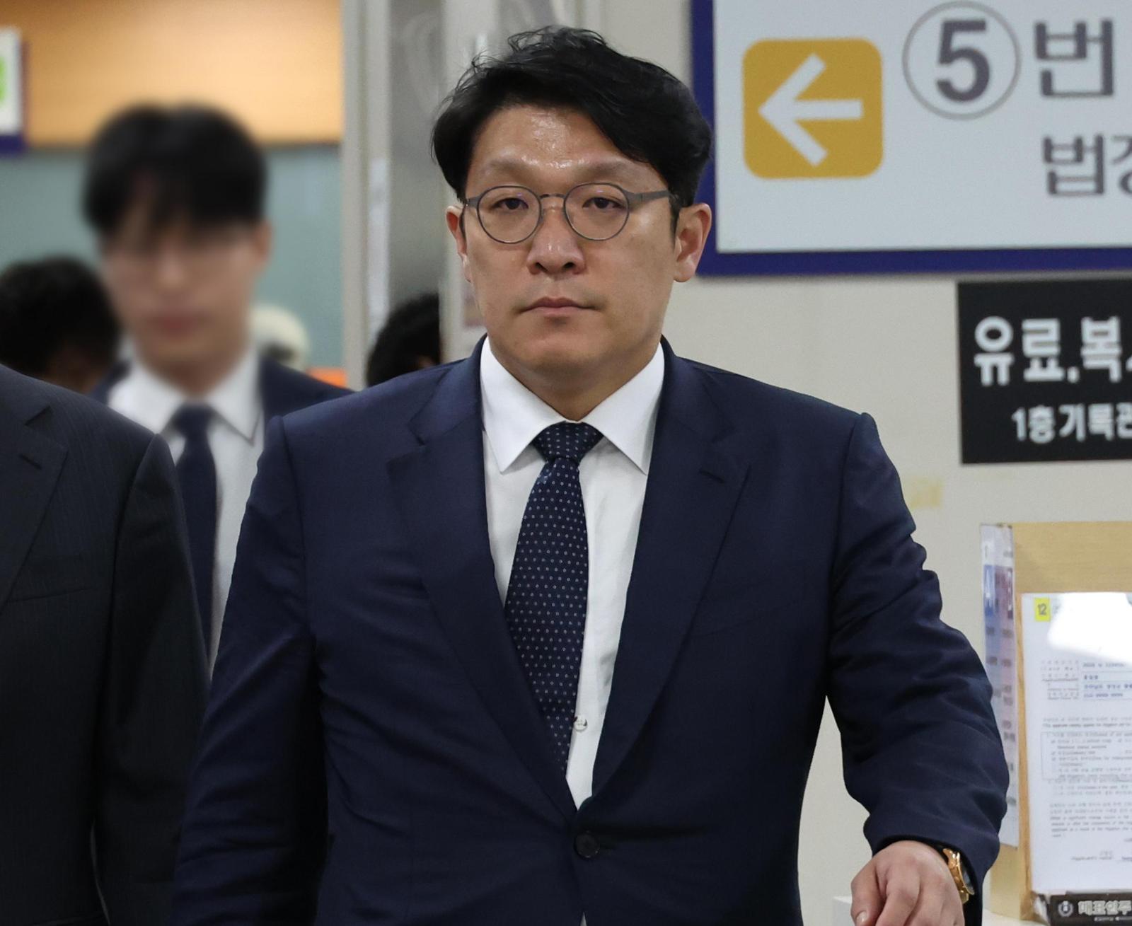 “李피습 18cm 흉기를 커터칼로 축소” 김상민 檢송치
