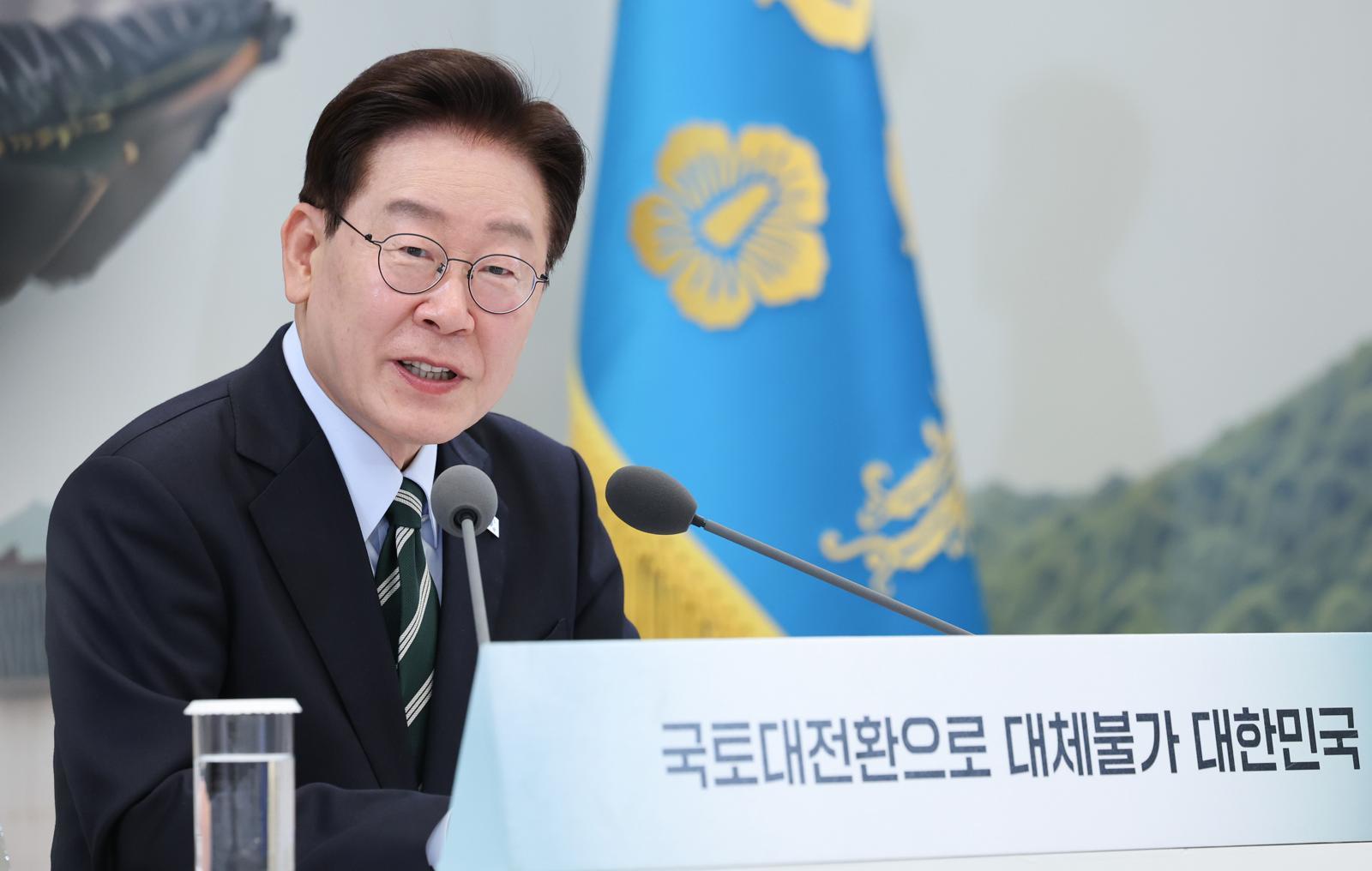 李 “매년 12월 3일, 국민주권의 날로 지정”