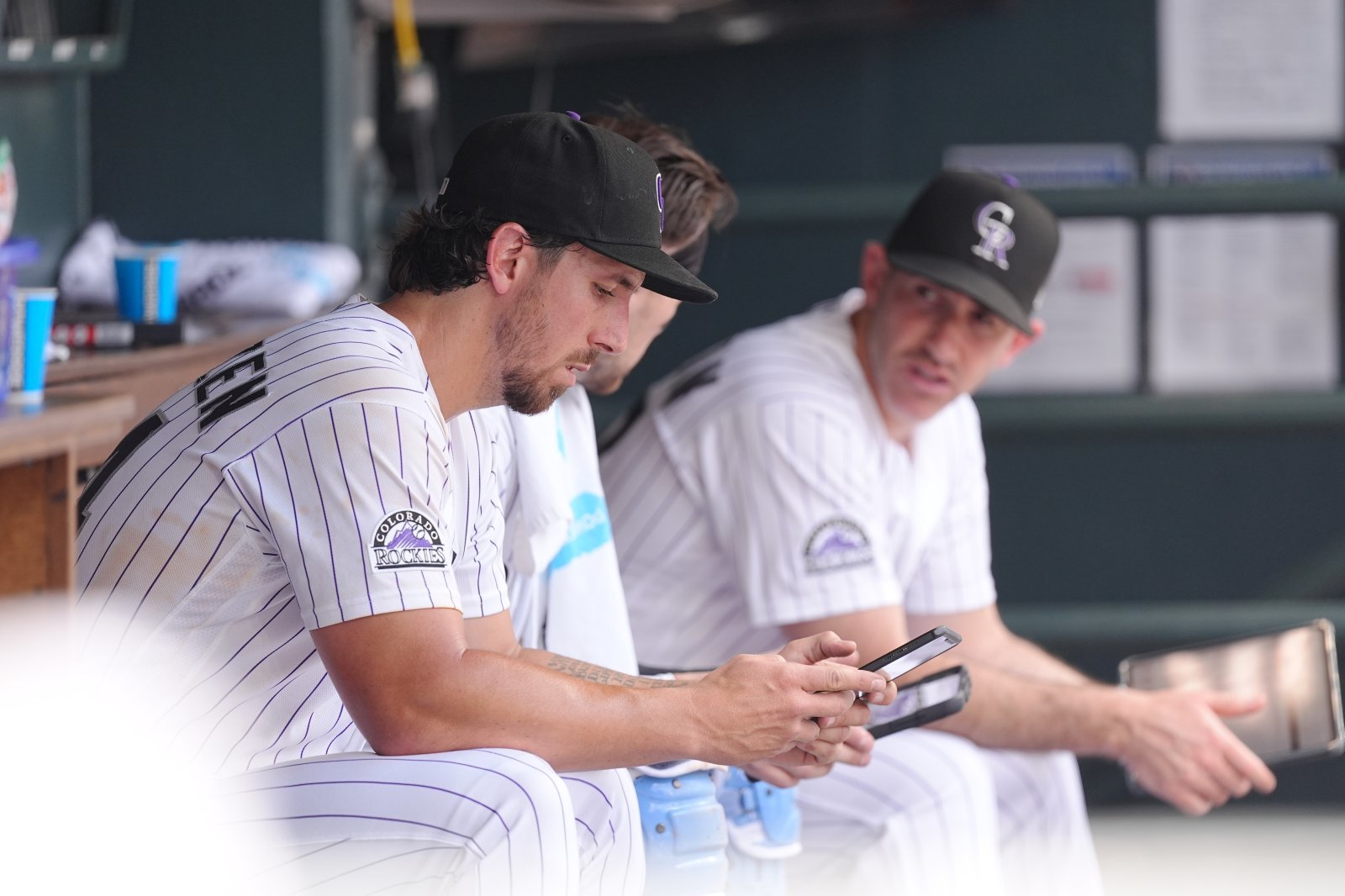 MLB, 경기 중 AI 활용 제동…태블릿 통한 더그아웃 전략 지원 금지