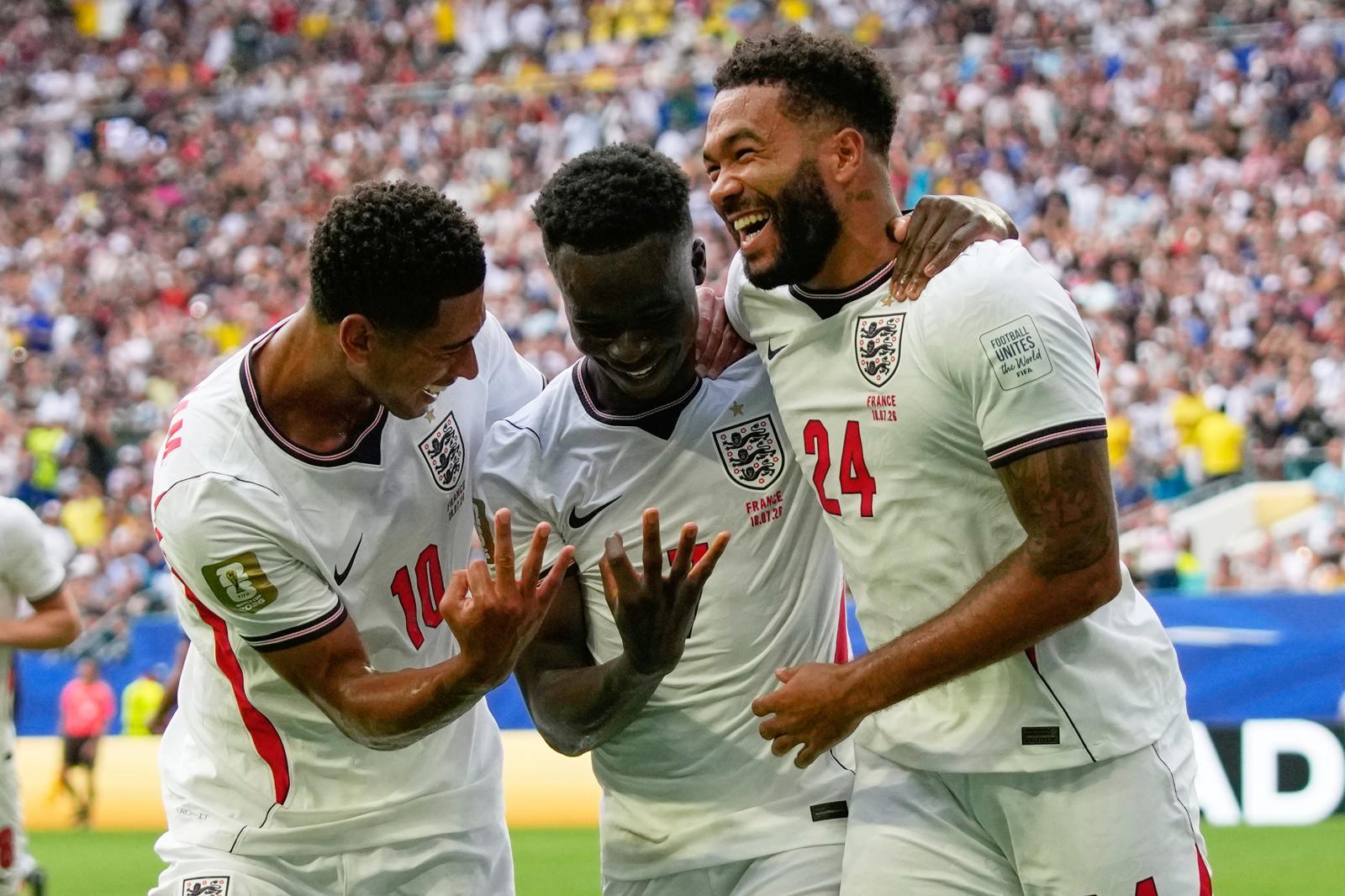잉글랜드, 난타전 끝에 프랑스 6-4로 꺾고 최종 3위