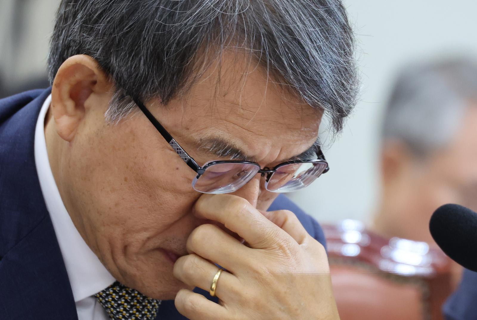 합수본, ‘노태악 배우자 동반 출장’ 선관위 압수수색