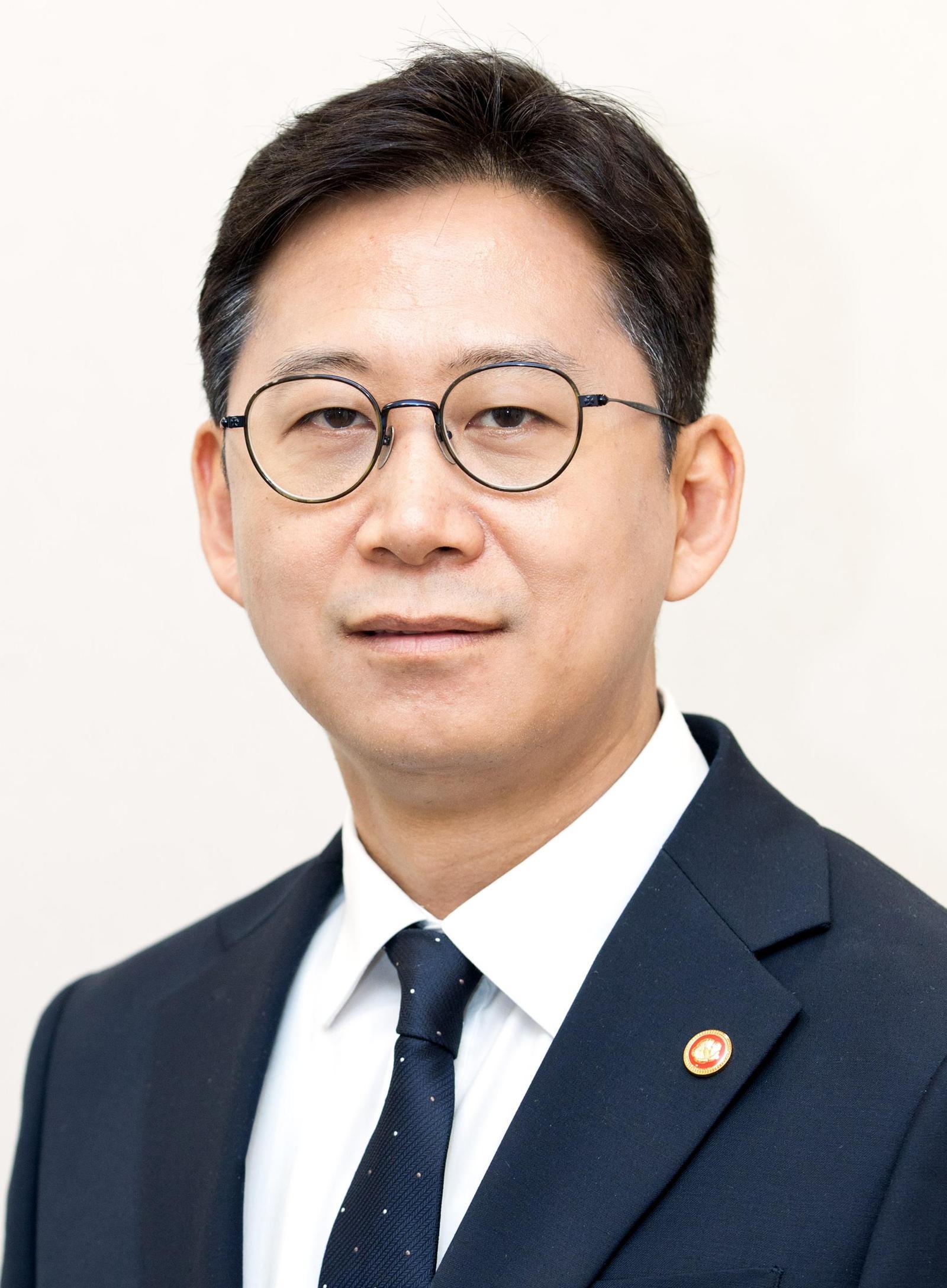 배경훈 “미토스급 AI모델 만들려면 3.5조 필요”