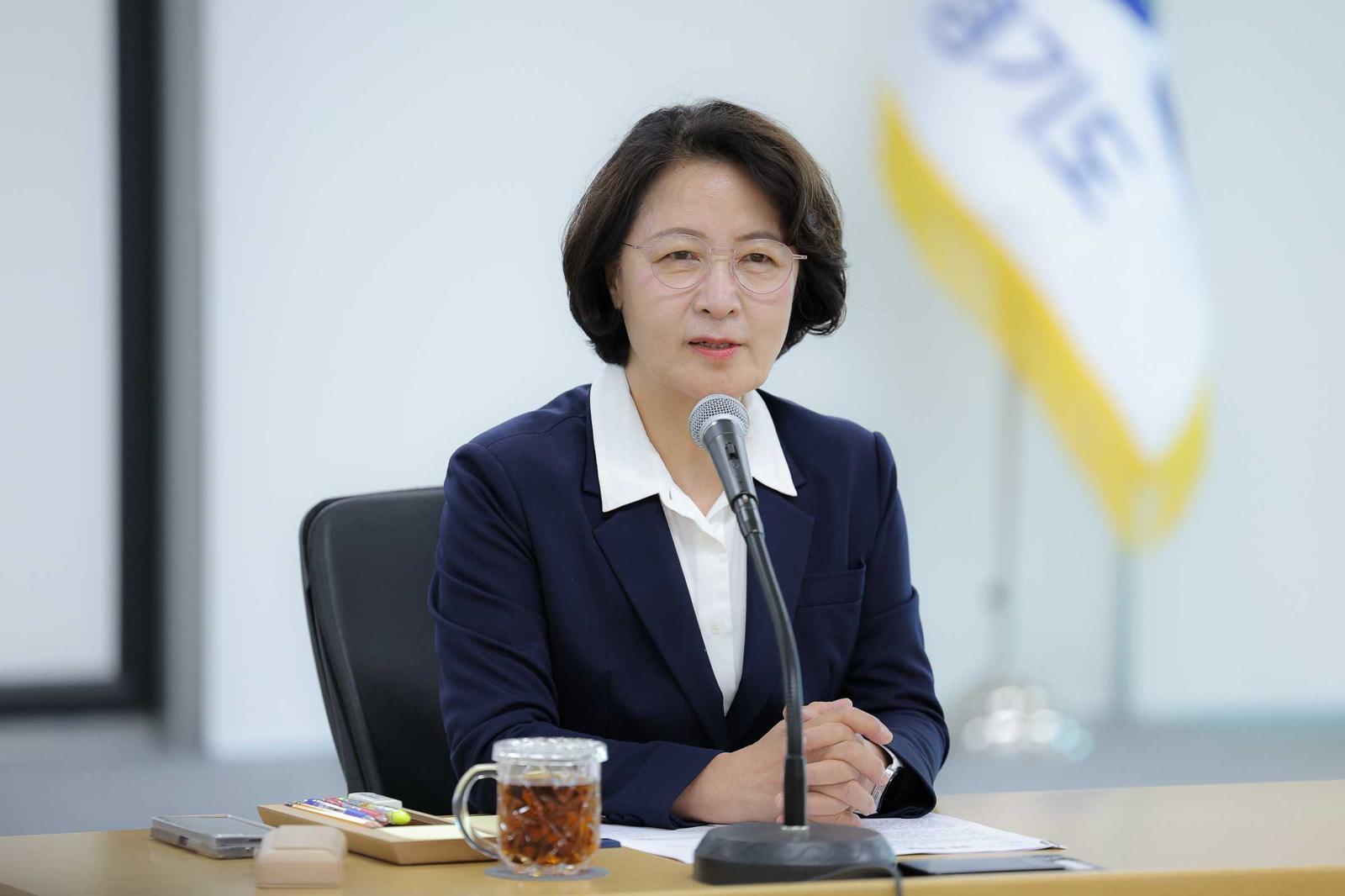 추미애 “지방정부 목소리 더 강하게” 시도지사협의회장 출사표