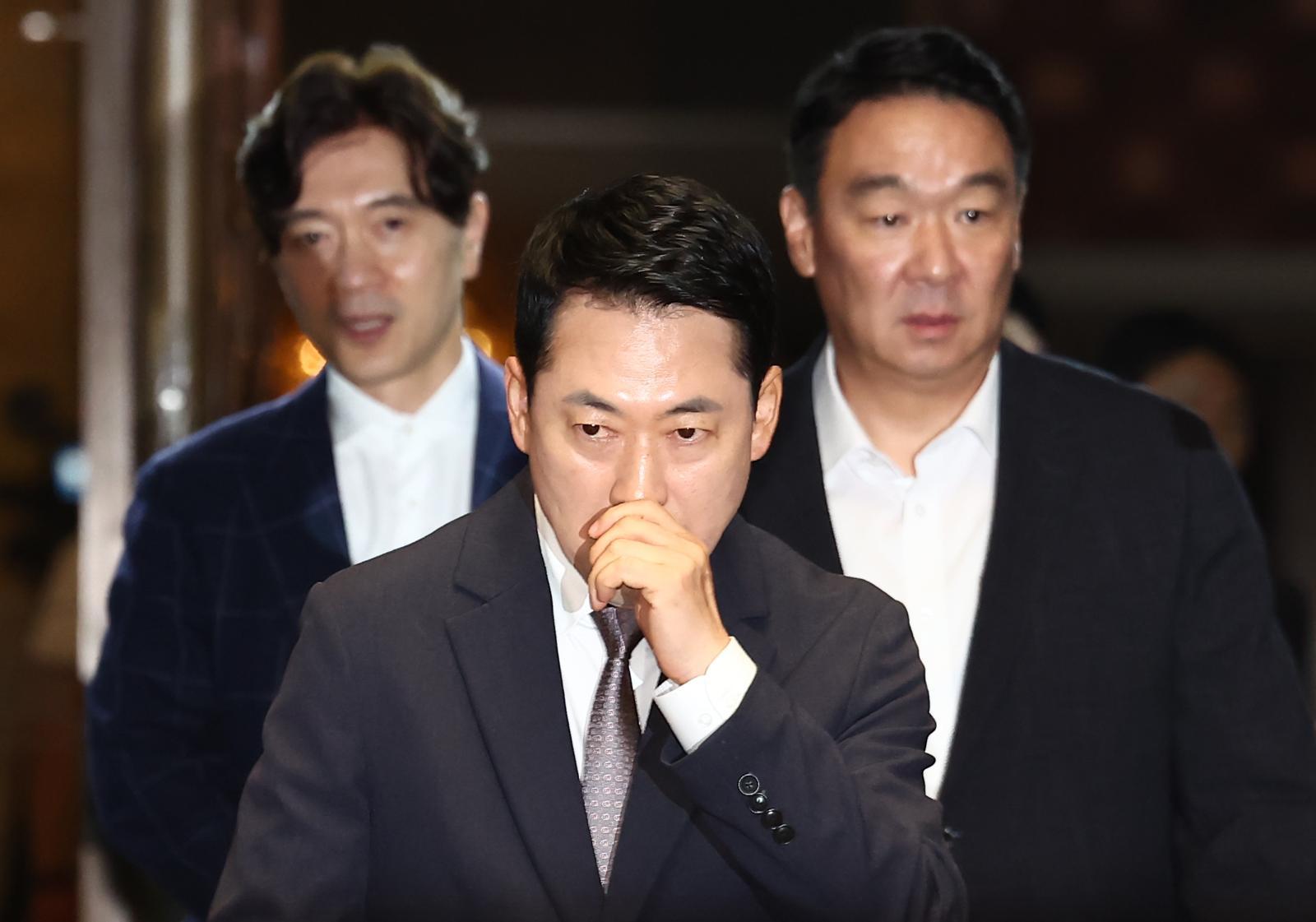 국힘 윤리위 “당대표 비판은 징계 대상 아니지만, 반복·조직적일땐 예외”