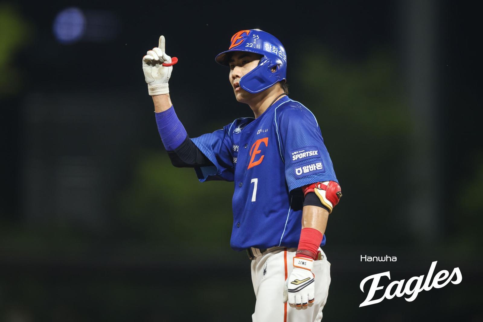 ‘심우준 4타점·화이트 호투’ 한화, KIA 7-3 꺾고 4연패 탈출…6위 도약