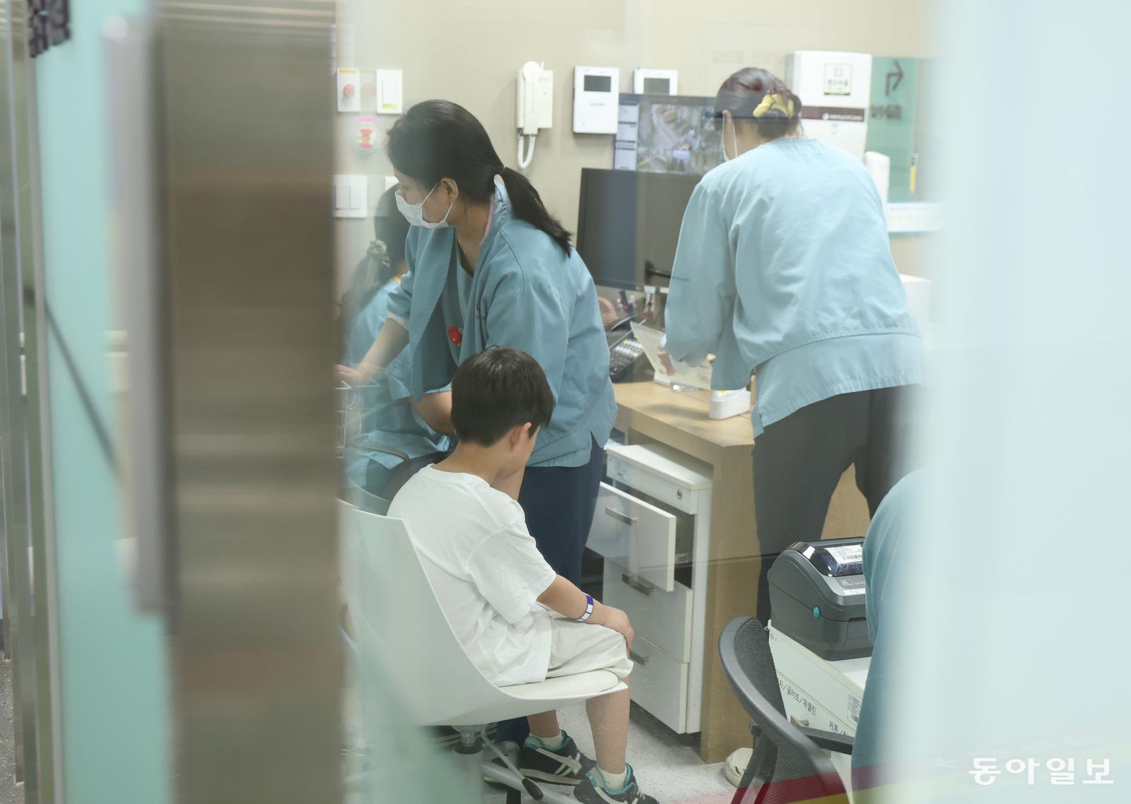 [단독]피 토해 응급실 간 아기… “소아내시경 못해” 병원 옮기다 숨져