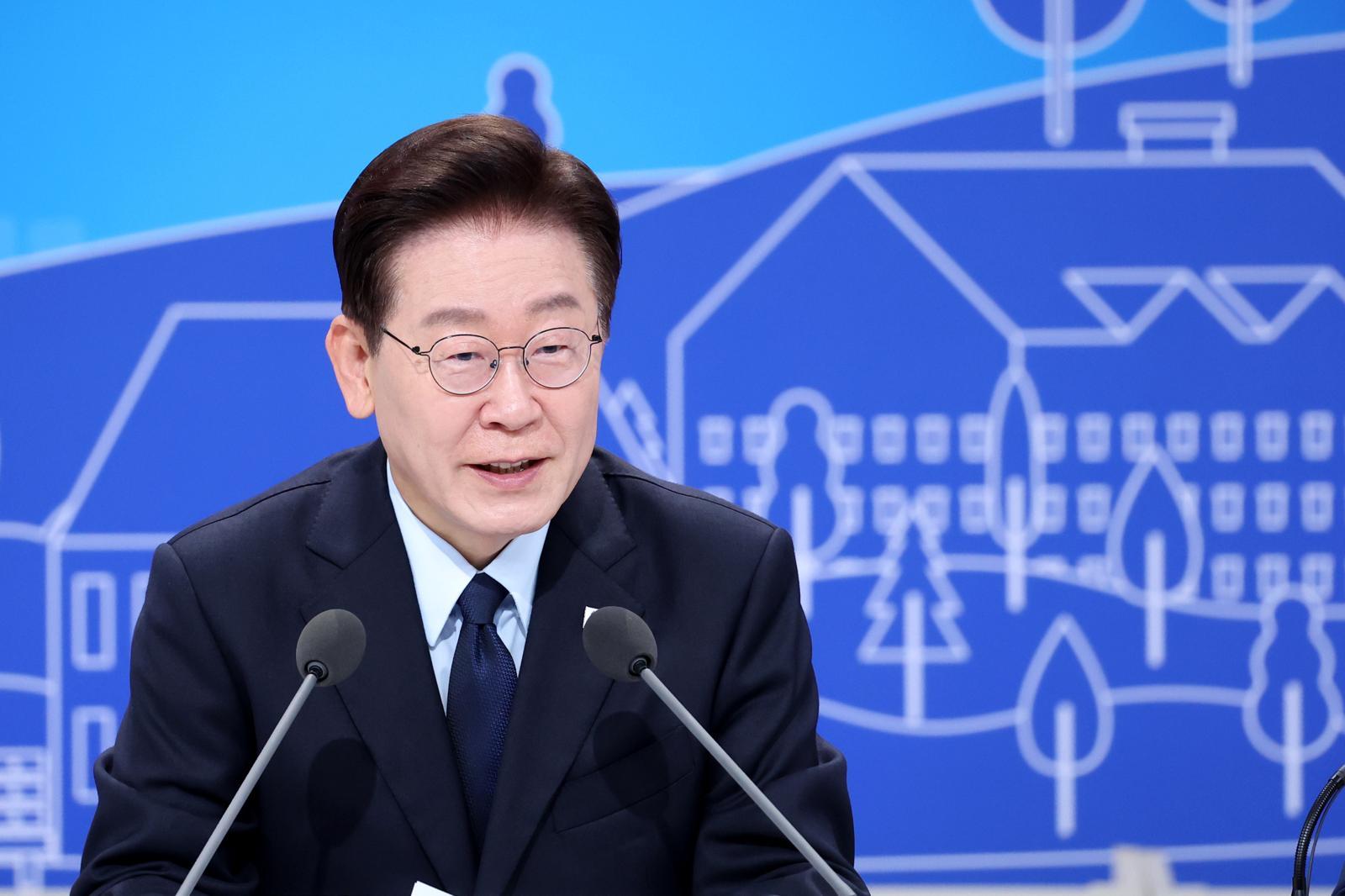 李대통령 “재건축·재개발 가구수 크게 안 늘어…논쟁있는 듯”