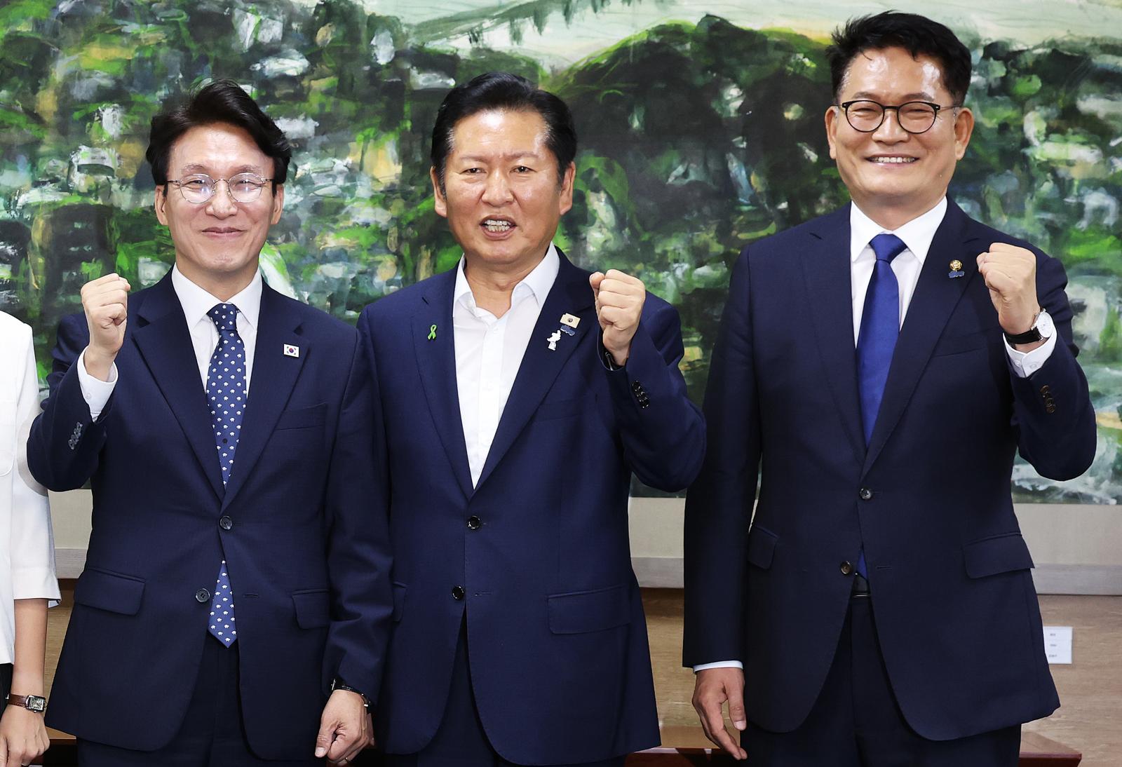 [속보]민주 당대표 ‘김민석·정청래·송영길’ 3파전…고민정 탈락