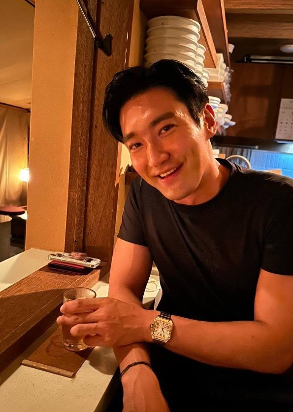 최시원 ‘올공 시위’ 지지…“민주주의 지키려 노력하는 분들”