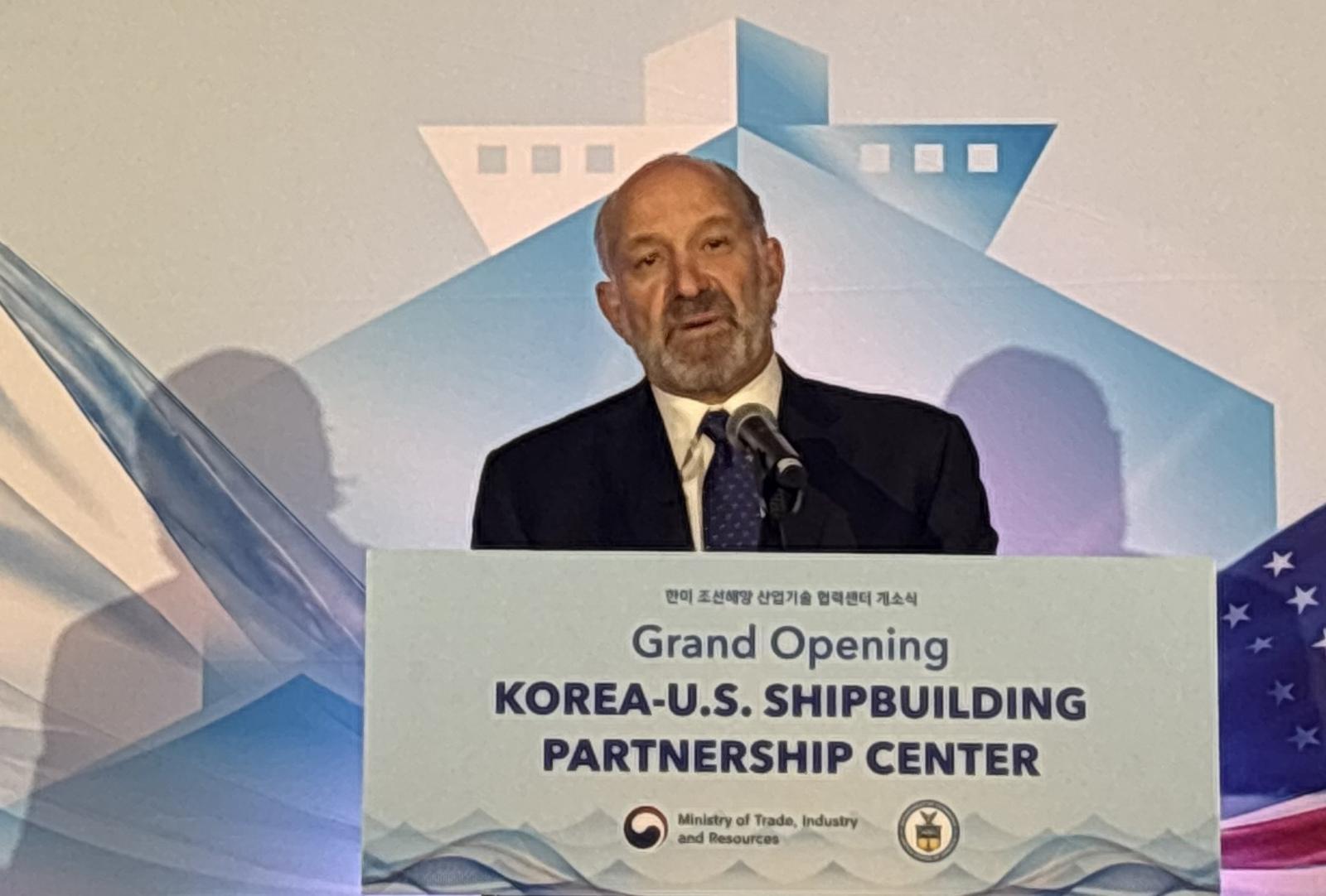 러트닉 “건조 선박수로 ‘마스가’ 평가…규제 제거 美상무부가 앞장”