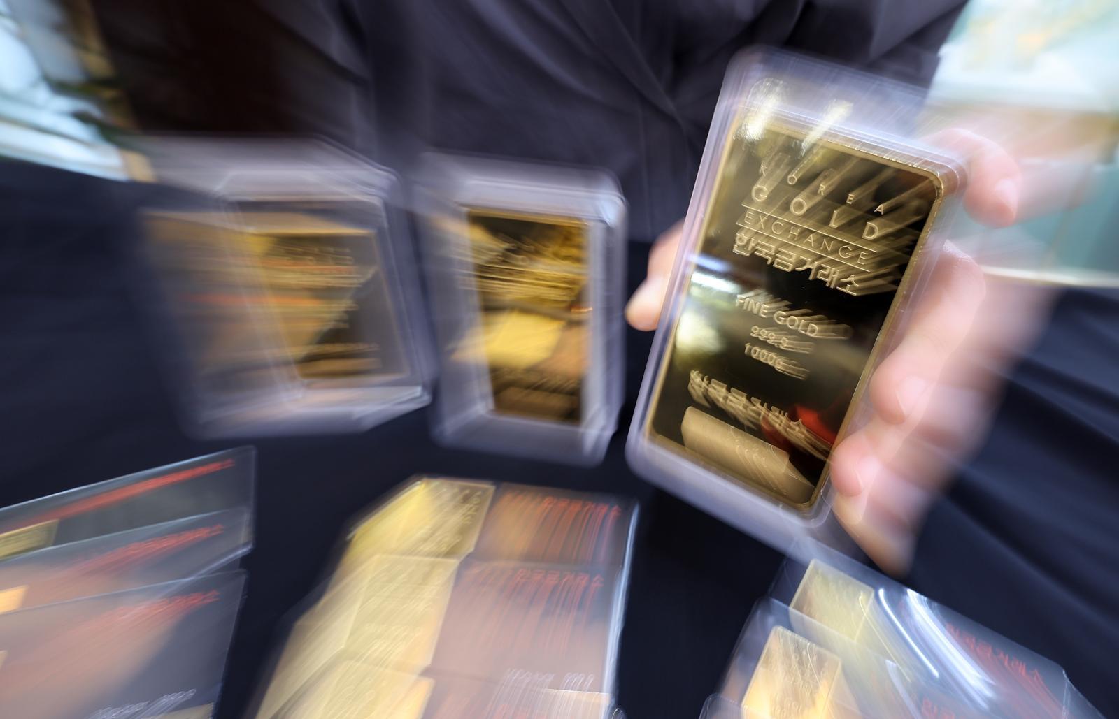 금은방서 750만원 골드바 훔친 고교생…망본 중학생만 구속