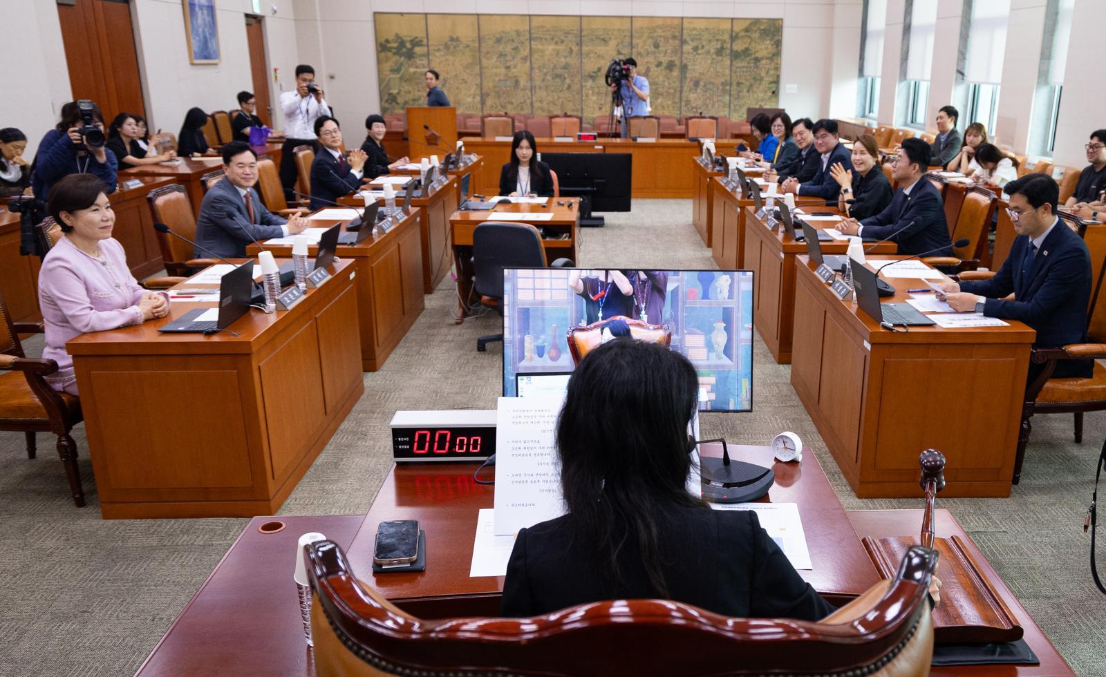 [단독]부산축구협회장, 청문회 불출석 사유가 “유기동물 돌봄 봉사”