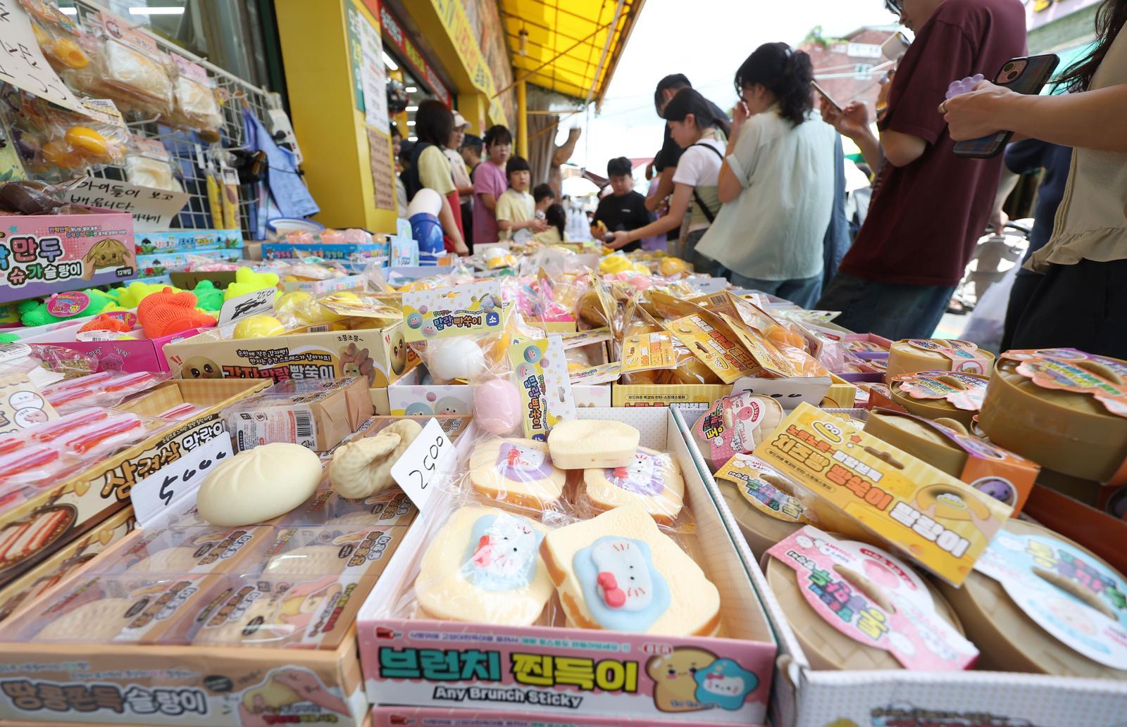 “스트레스 확 풀려요” 말랑이 장난감 인기
