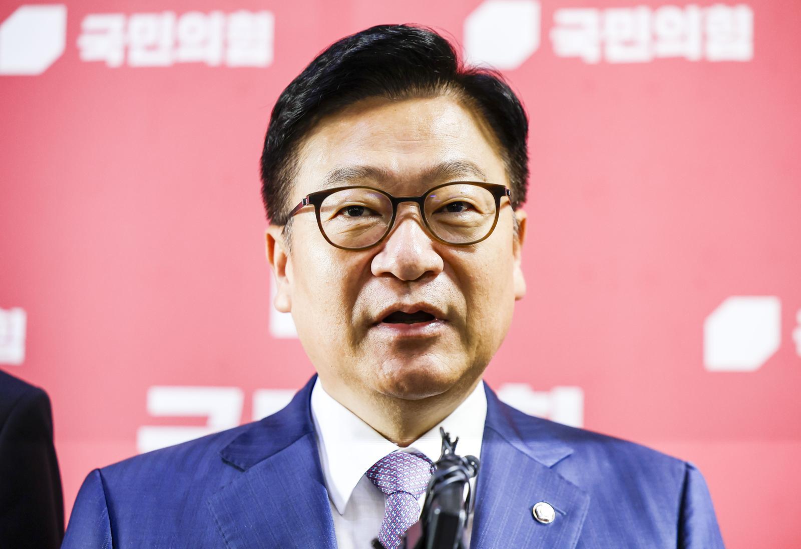 정점식, 권영진 멱살잡이에 “당 질서 바로잡는 계기 돼야”