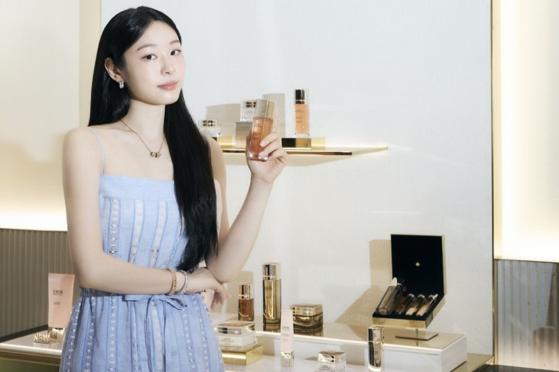 김연아, 디올 뷰티 롯데월드몰 부티크 방문… 뷰티 프로그램 체험