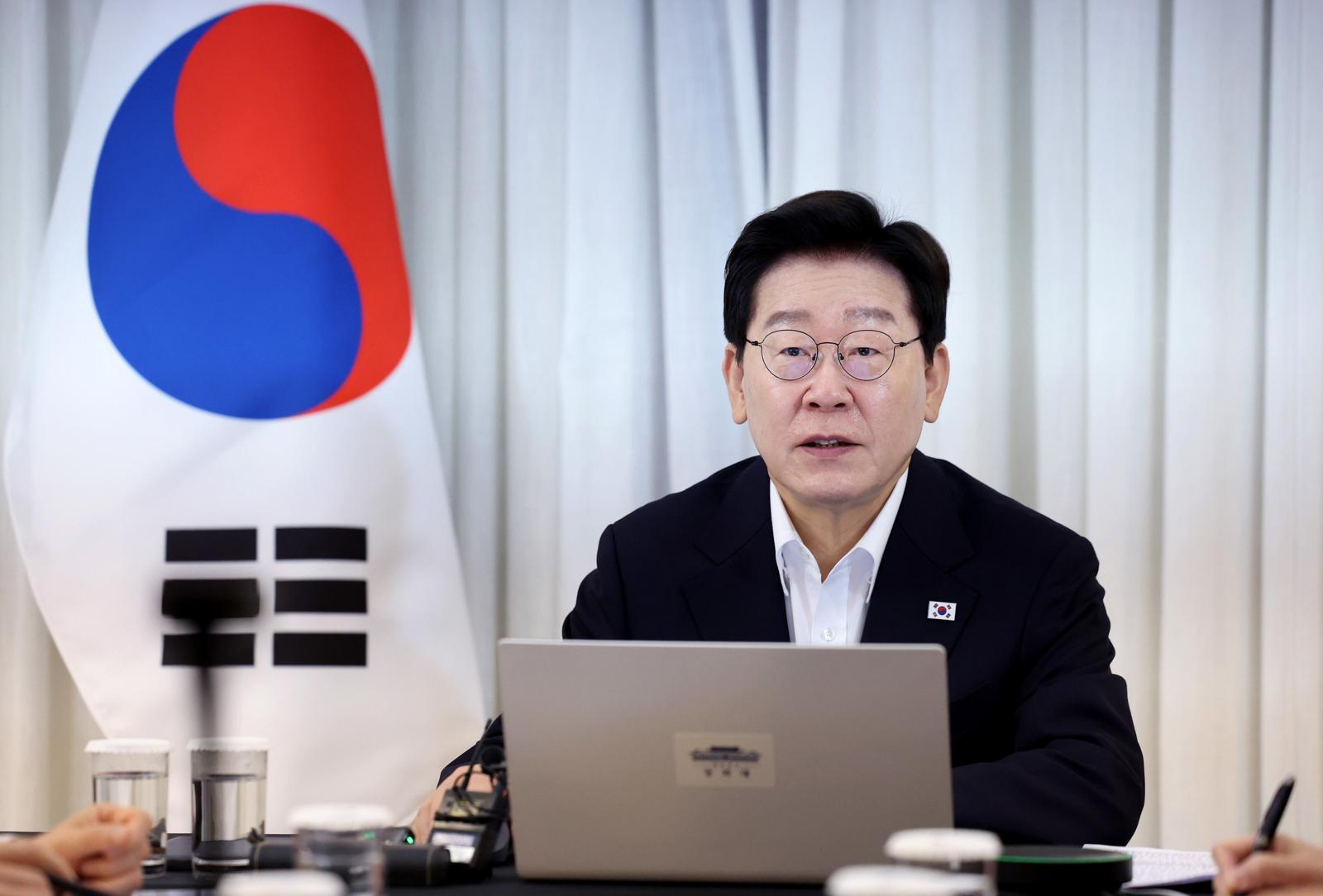 李 “AI선언은 대체불가 선도자로 도약하겠다는 국가적 출사표”