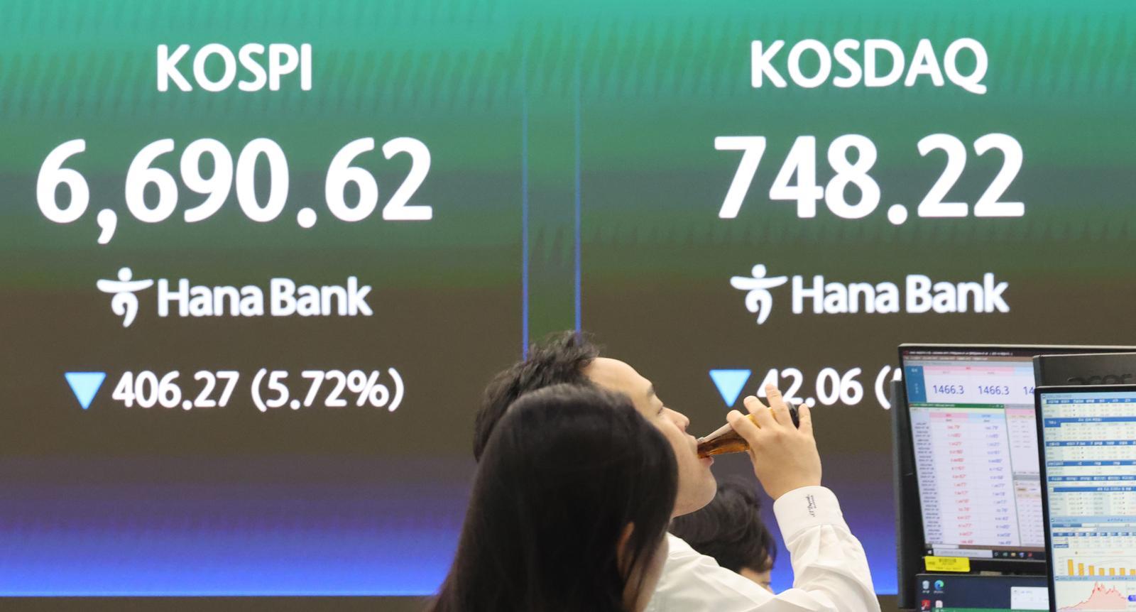 하루 평균 거래액 40% 뚝… 질식하는 코스닥