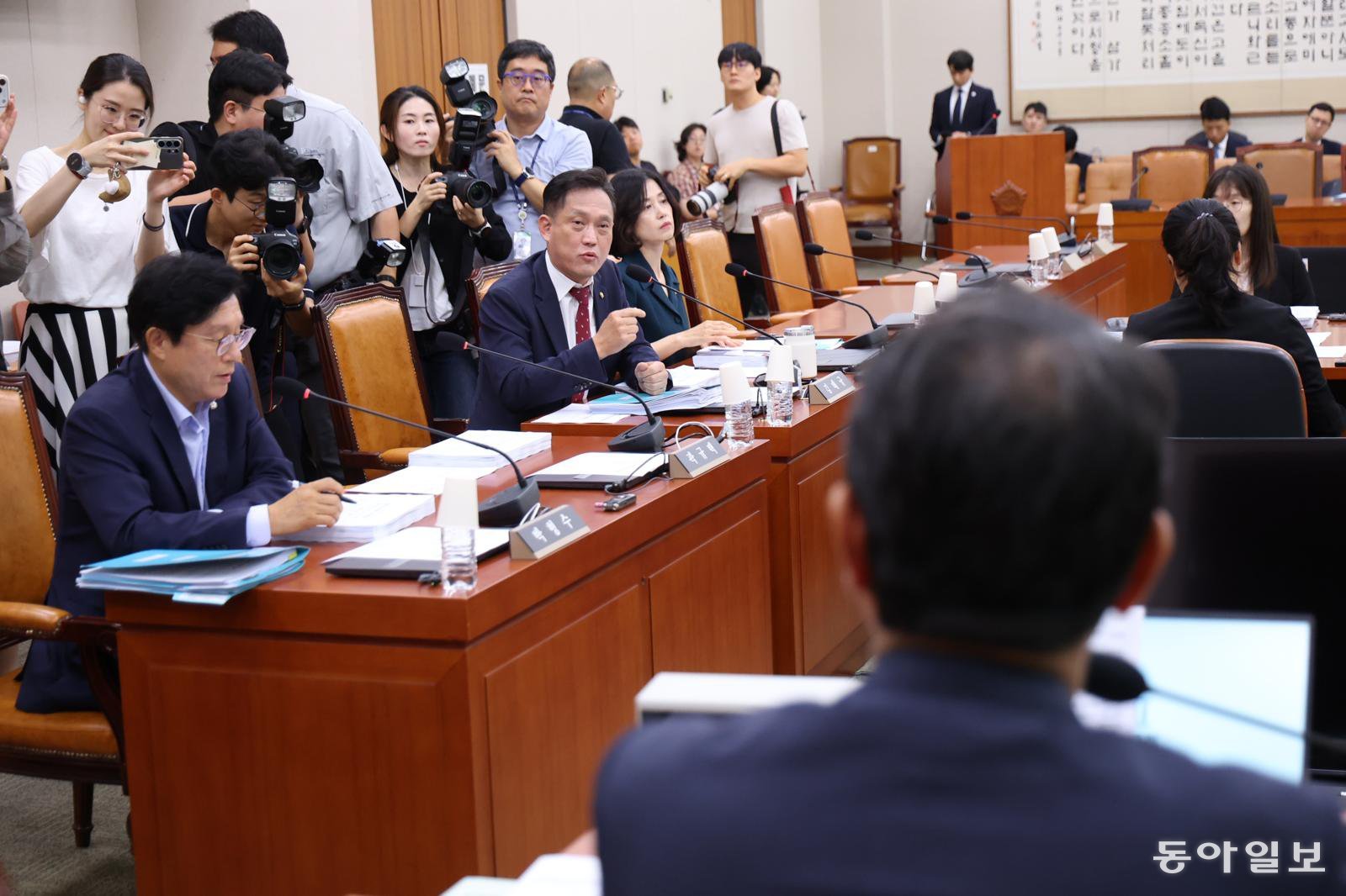 South Korea's opposition party finalizes bill to abolish prosecutors' investigation rights