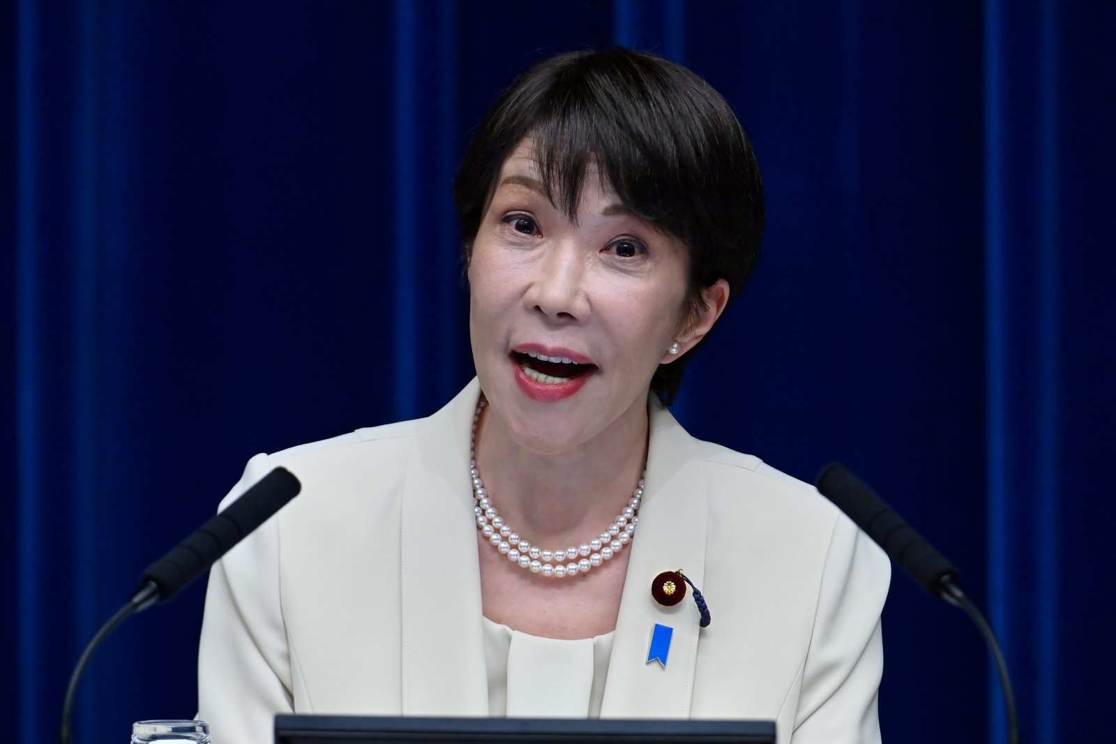 中에 러브콜 보낸 다카이치 “중요한 이웃, 11월 APEC 기대”