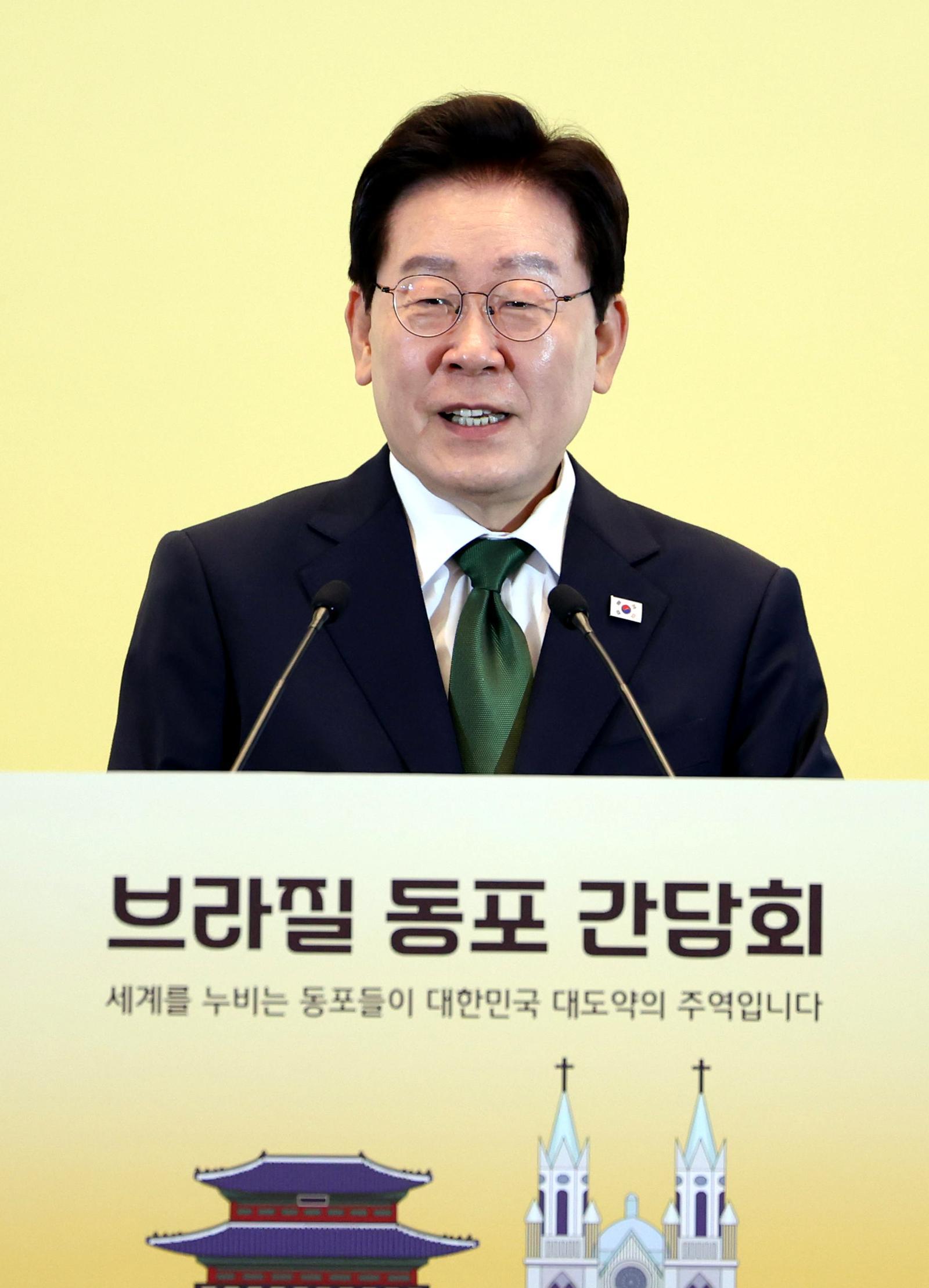 Lee: 'Frequent overseas trips early in term... greatly help economic, security cooperation'