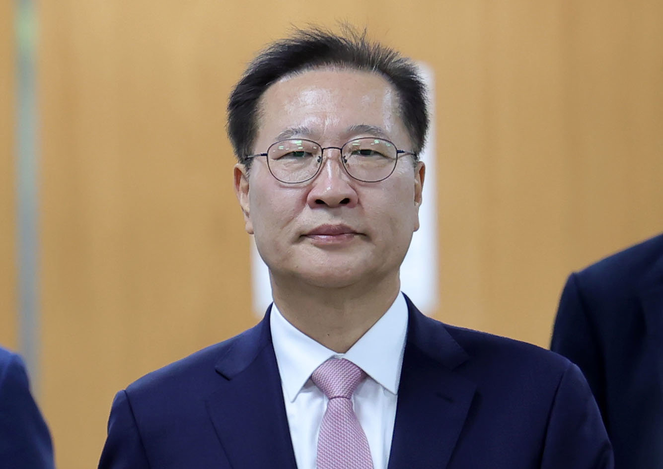 Special prosecutor withdraws appeal in bribery case against ex-minister Park Sung-jae