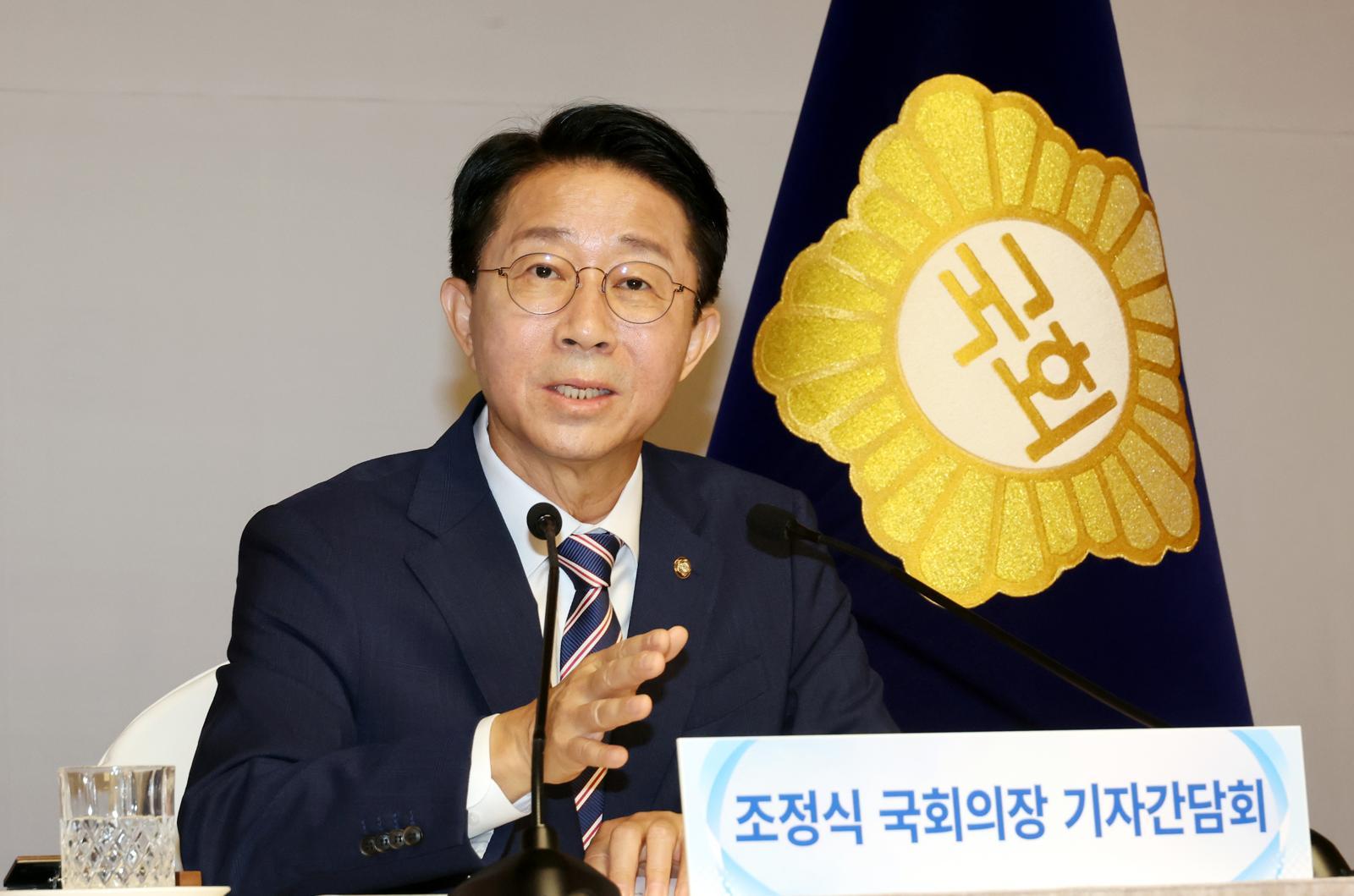 정청래·송영길 “국회의장 사과해야”…‘李연임 개헌’에 선그어